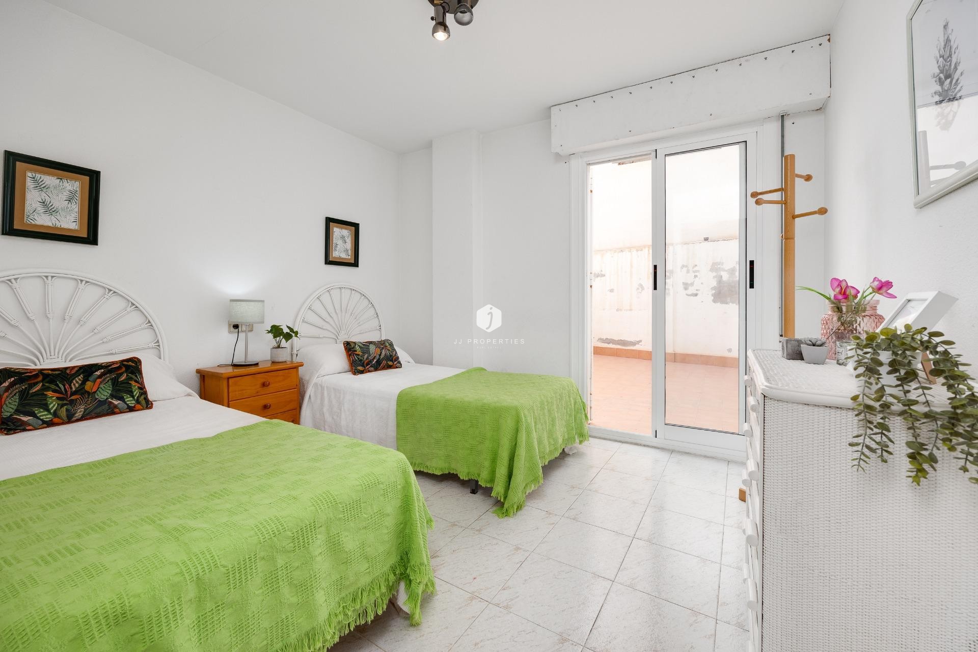 Resale - Apartment / flat -
Torrevieja - Estacion de autobuses