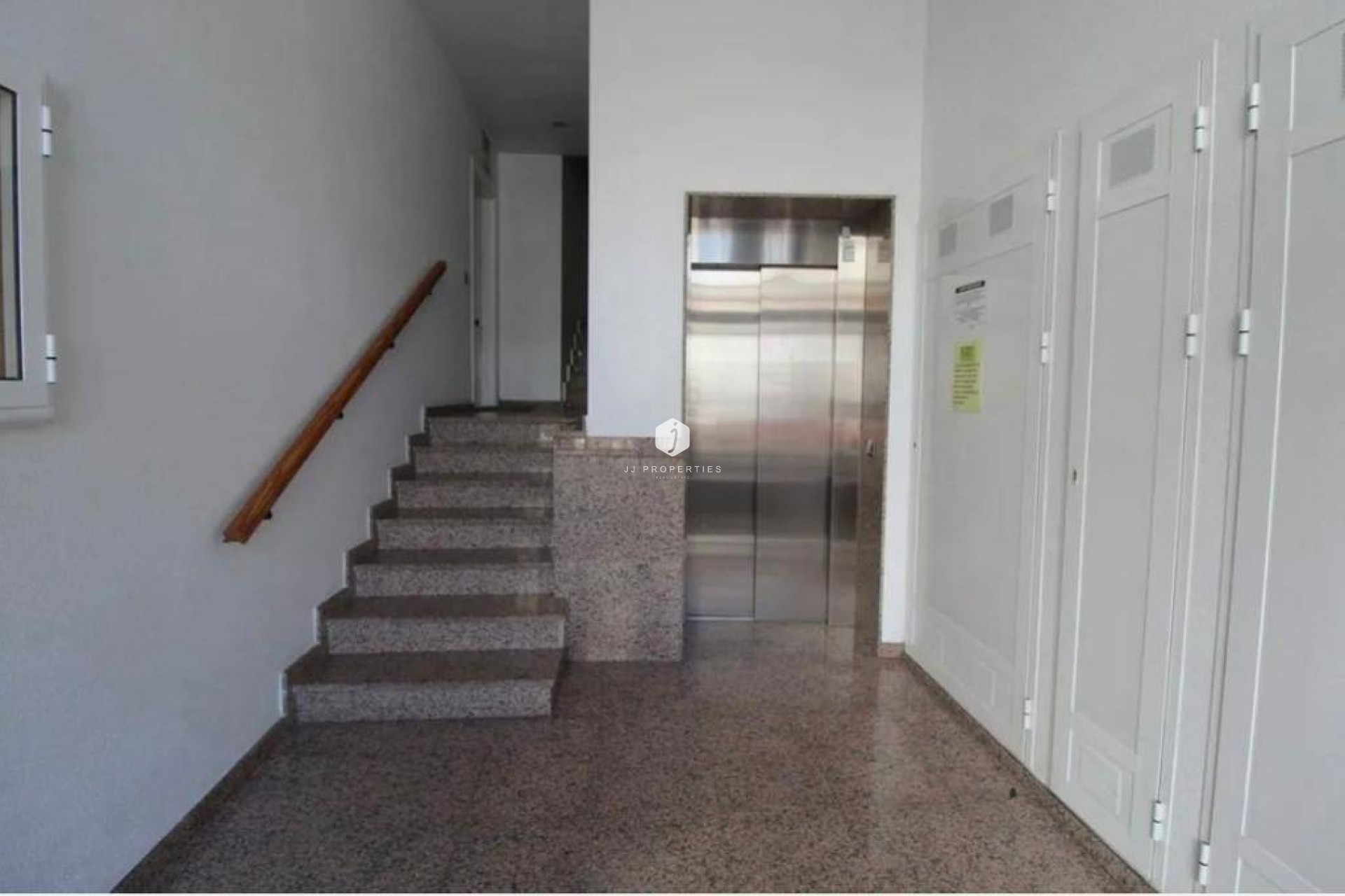 Resale - Apartment / flat -
Torrevieja - Estacion de autobuses