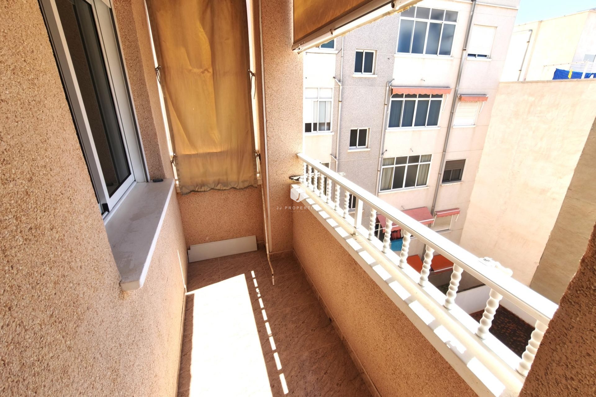 Resale - Apartment / flat -
Torrevieja - Estacion de autobuses