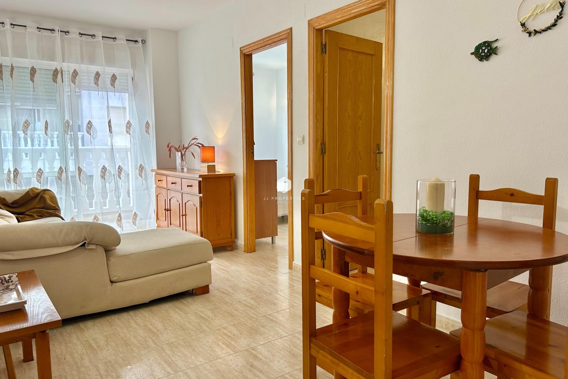 Resale - Apartment / flat -
Torrevieja - Estacion de autobuses