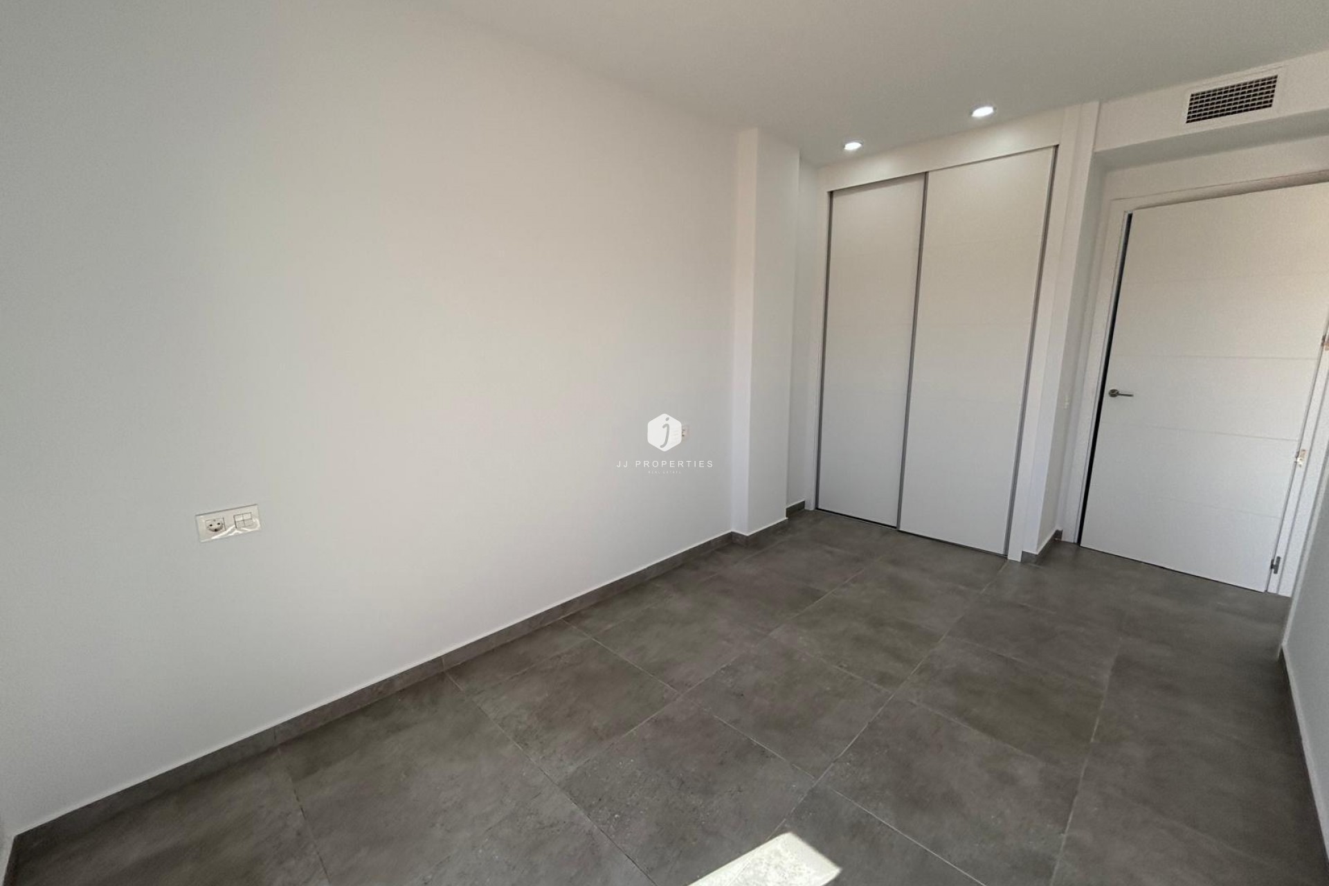 Resale - Apartment / flat -
Torrevieja - Estacion de autobuses