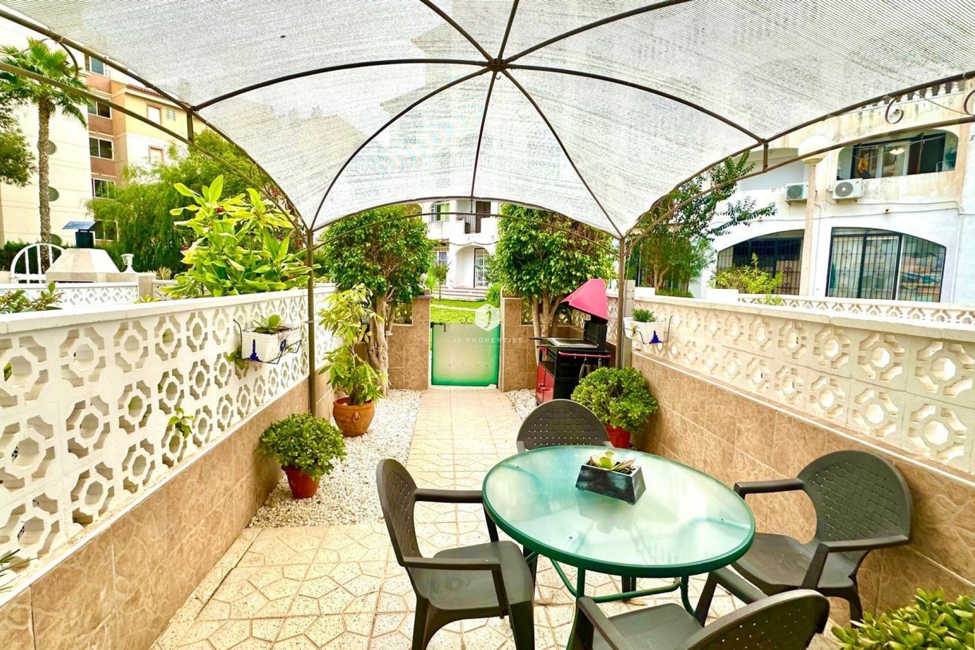 Resale - Apartment / flat -
Torrevieja - Estacion de autobuses