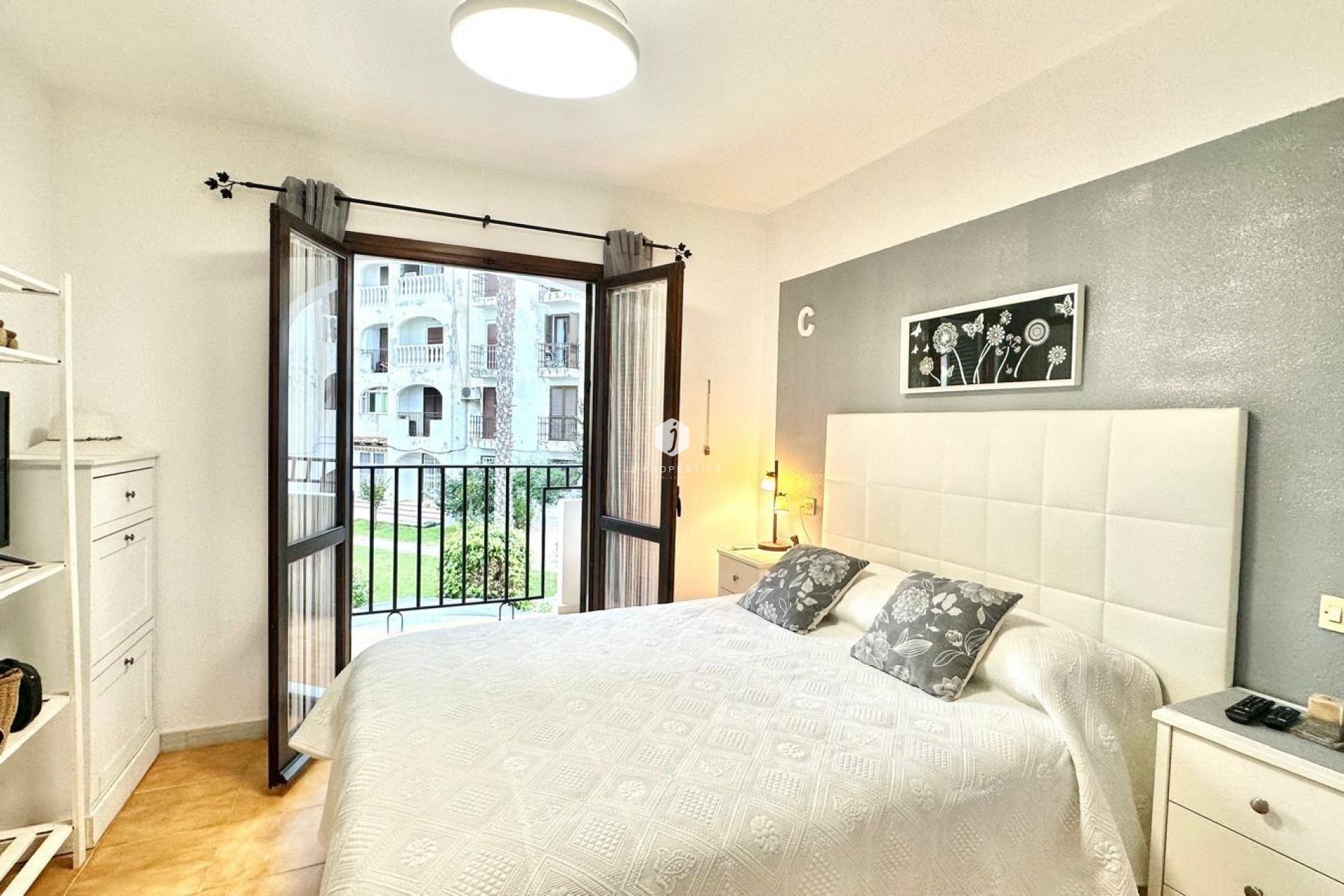 Resale - Apartment / flat -
Torrevieja - Estacion de autobuses