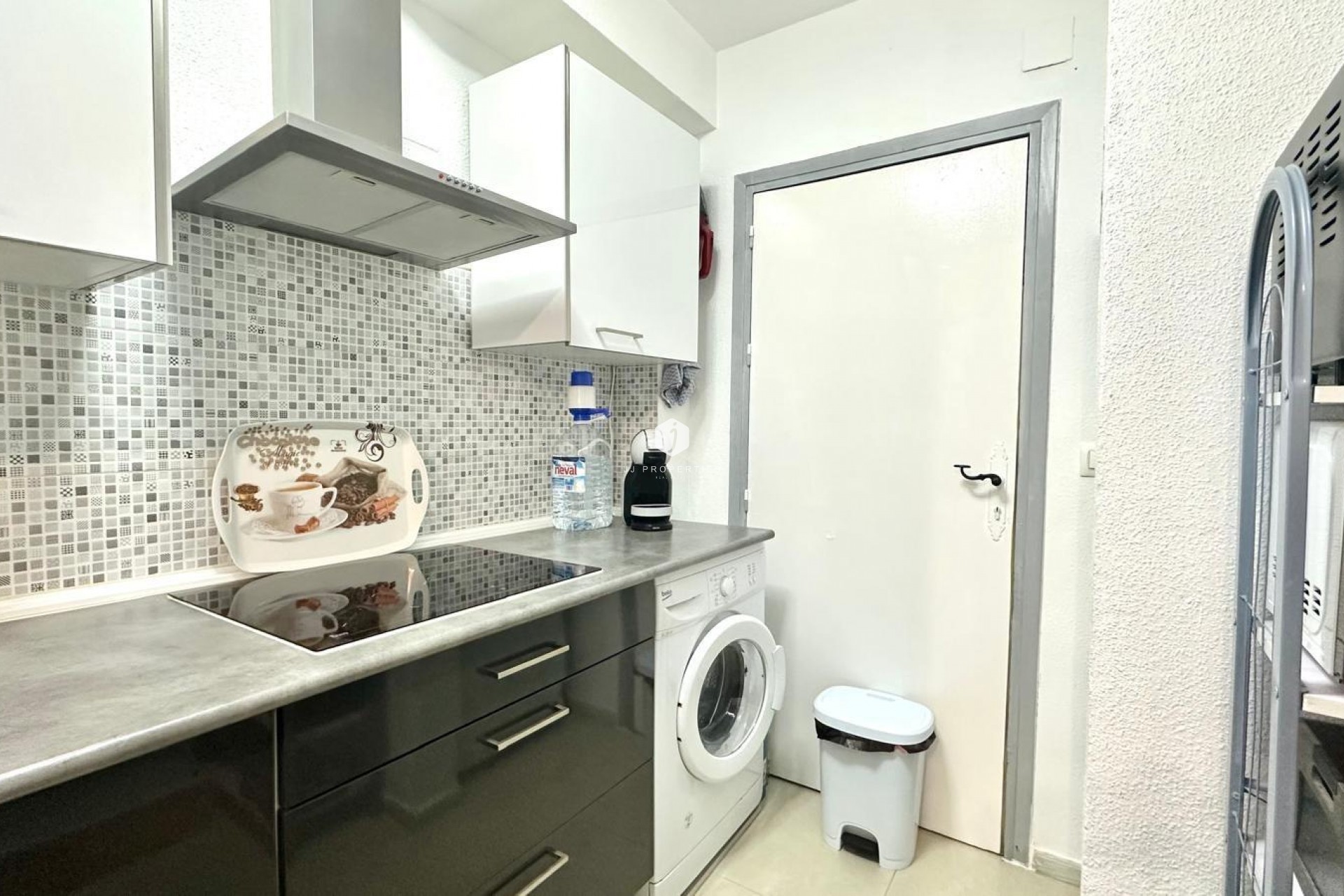 Resale - Apartment / flat -
Torrevieja - Estacion de autobuses