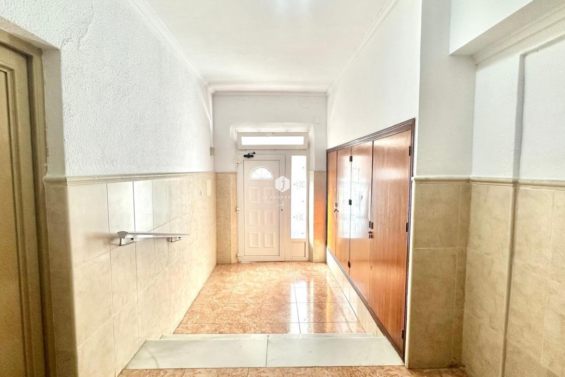 Resale - Apartment / flat -
Torrevieja - Estacion de autobuses