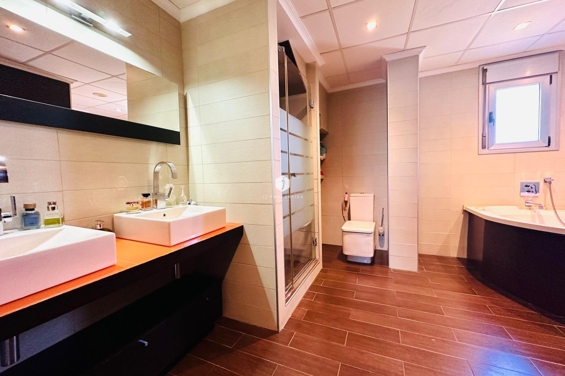 Resale - Apartment / flat -
Torrevieja - Estacion de autobuses