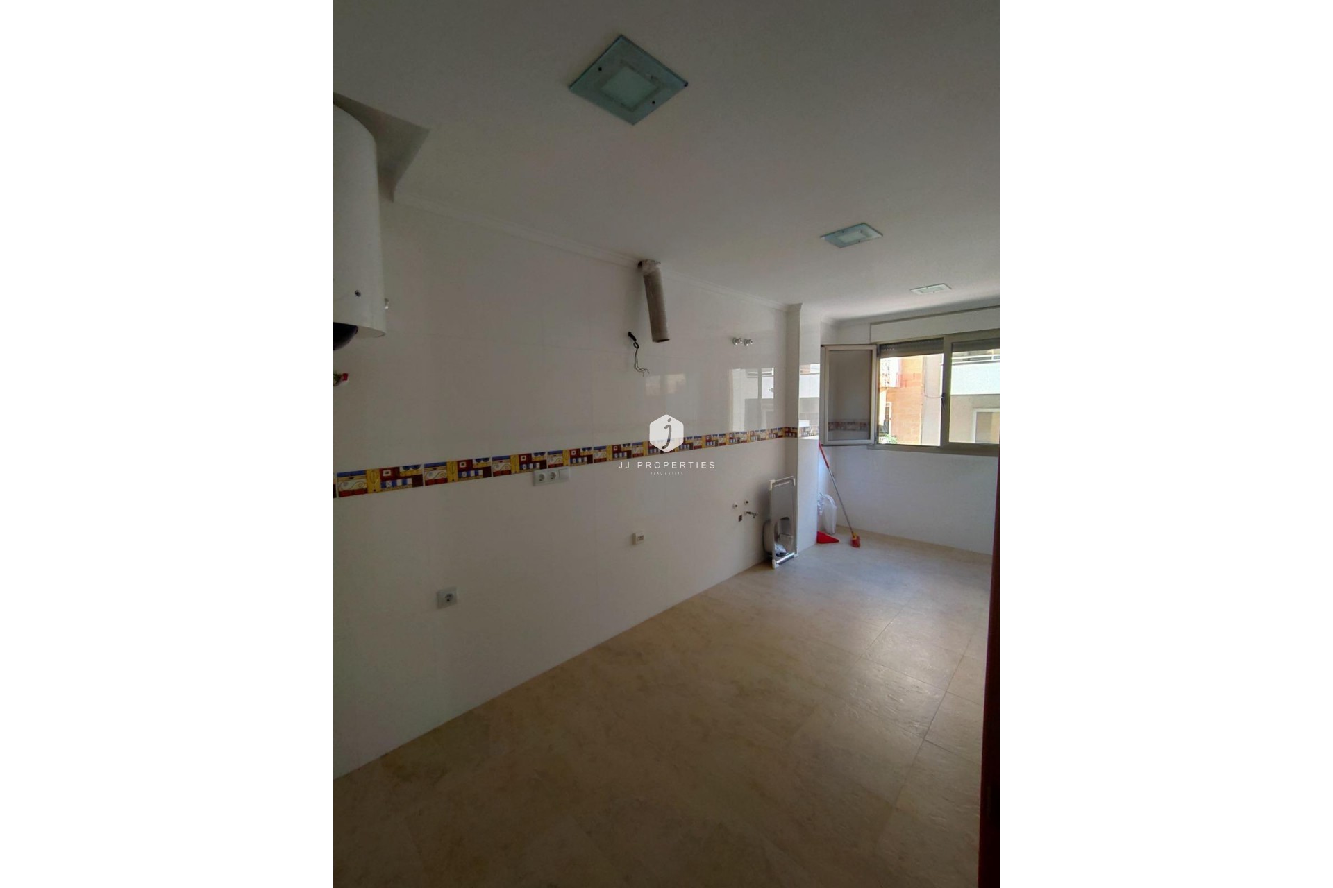 Resale - Apartment / flat -
Torrevieja - Estacion de autobuses