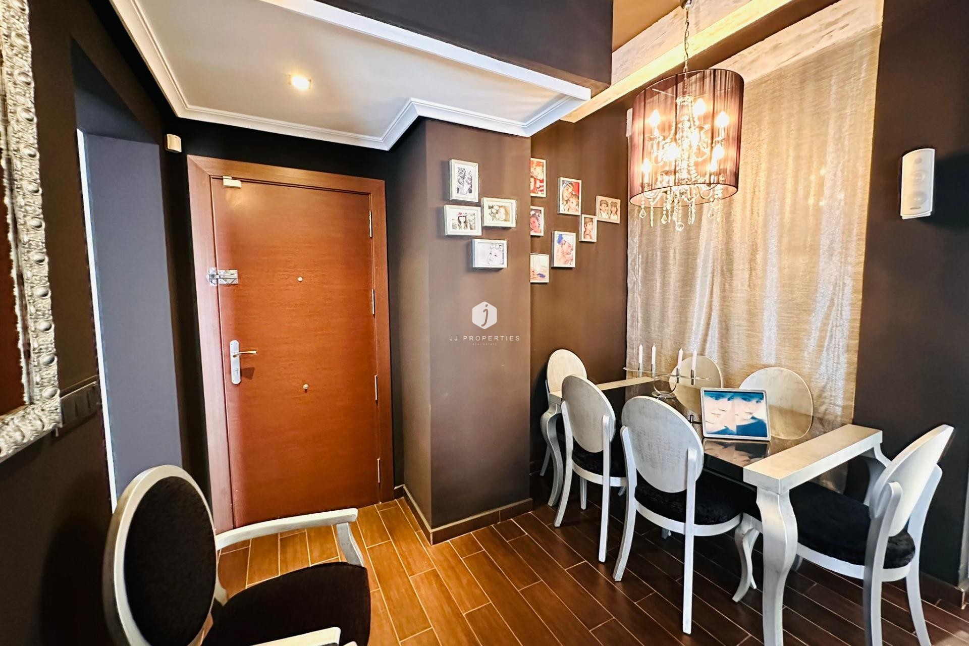 Resale - Apartment / flat -
Torrevieja - Estacion de autobuses