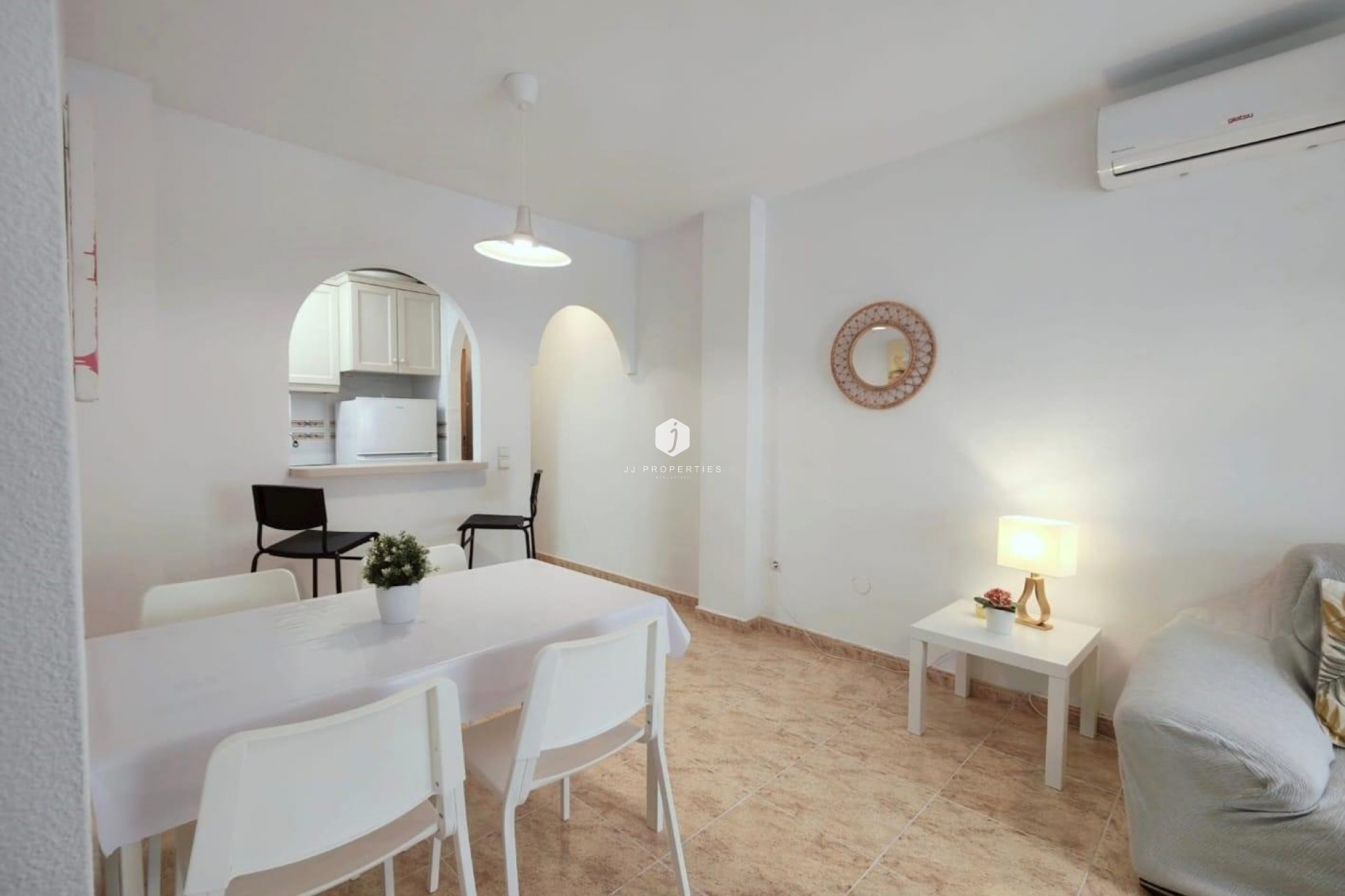 Resale - Apartment / flat -
Torrevieja - Estacion de autobuses