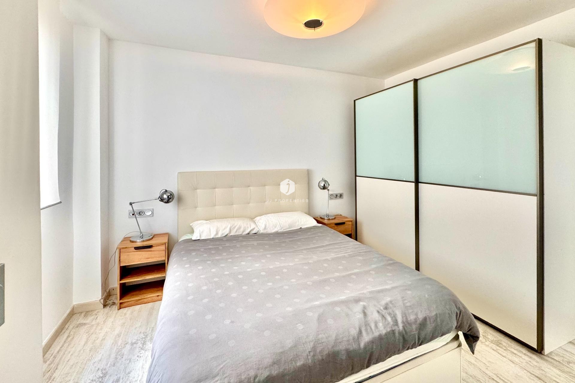 Resale - Apartment / flat -
Torrevieja - Estacion de autobuses