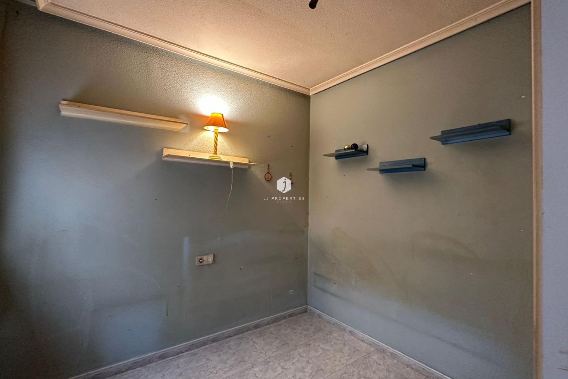 Resale - Apartment / flat -
Torrevieja - Estacion de autobuses