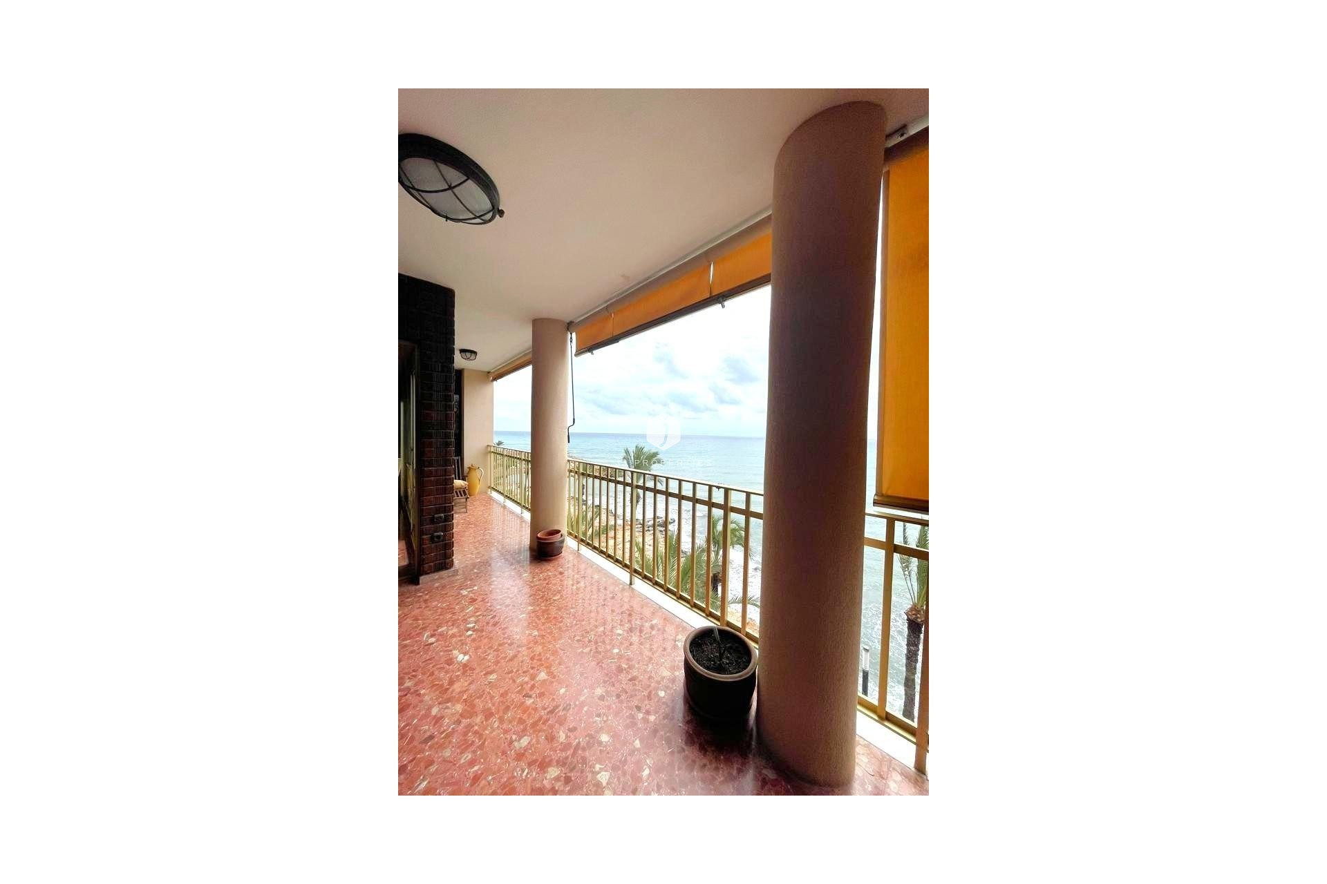 Resale - Apartment / flat -
Torrevieja - Estacion de autobuses