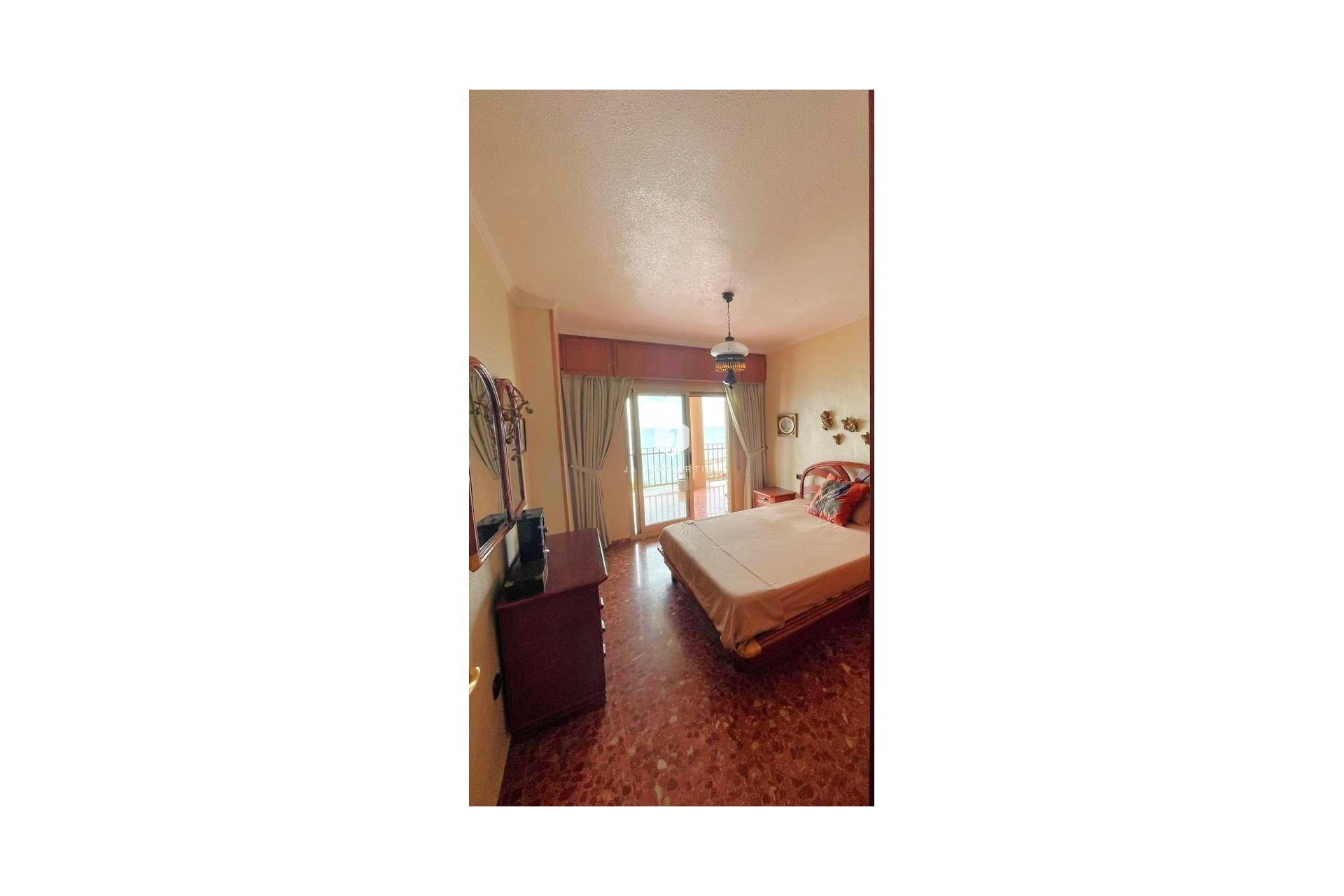 Resale - Apartment / flat -
Torrevieja - Estacion de autobuses