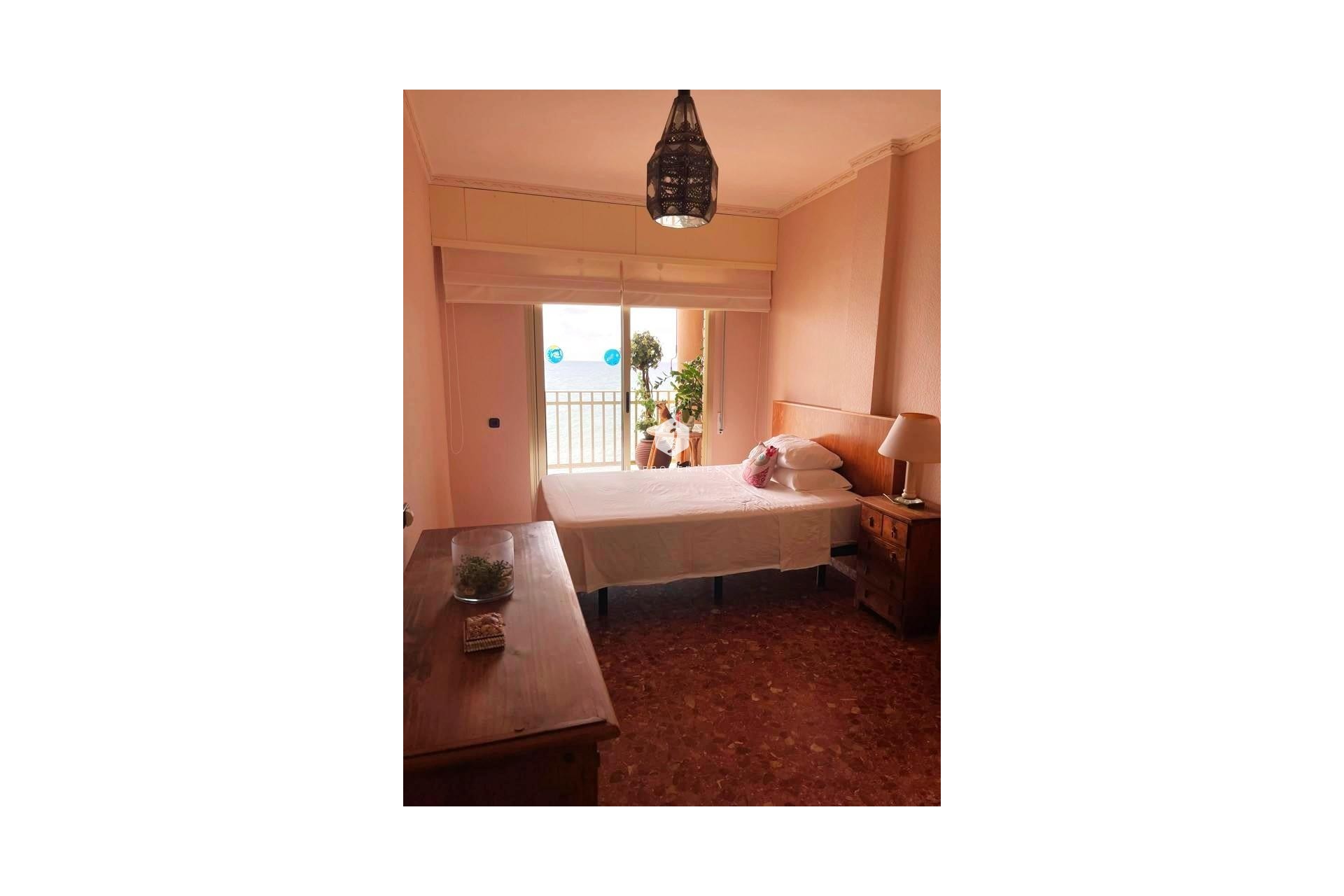 Resale - Apartment / flat -
Torrevieja - Estacion de autobuses