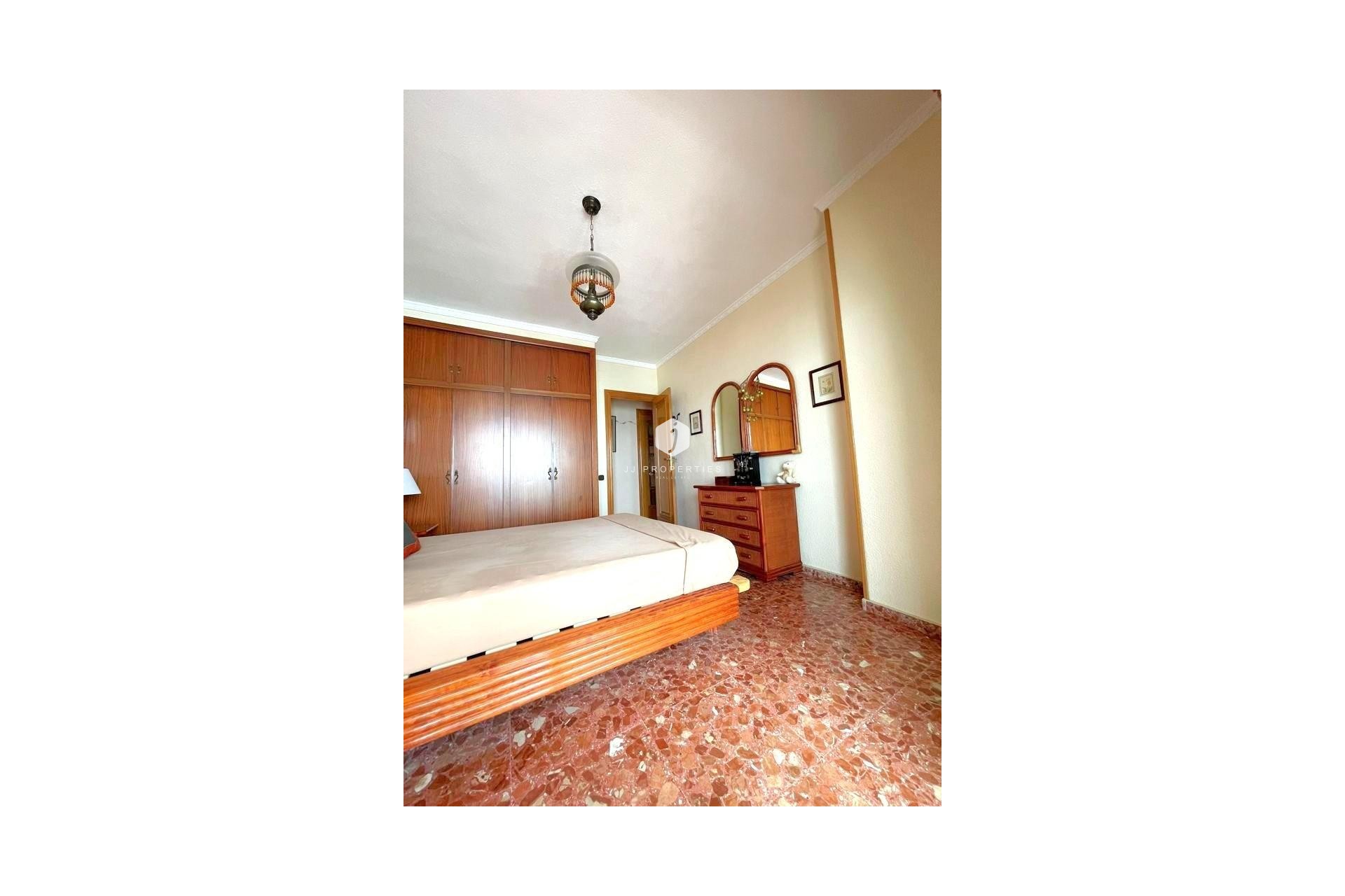 Resale - Apartment / flat -
Torrevieja - Estacion de autobuses