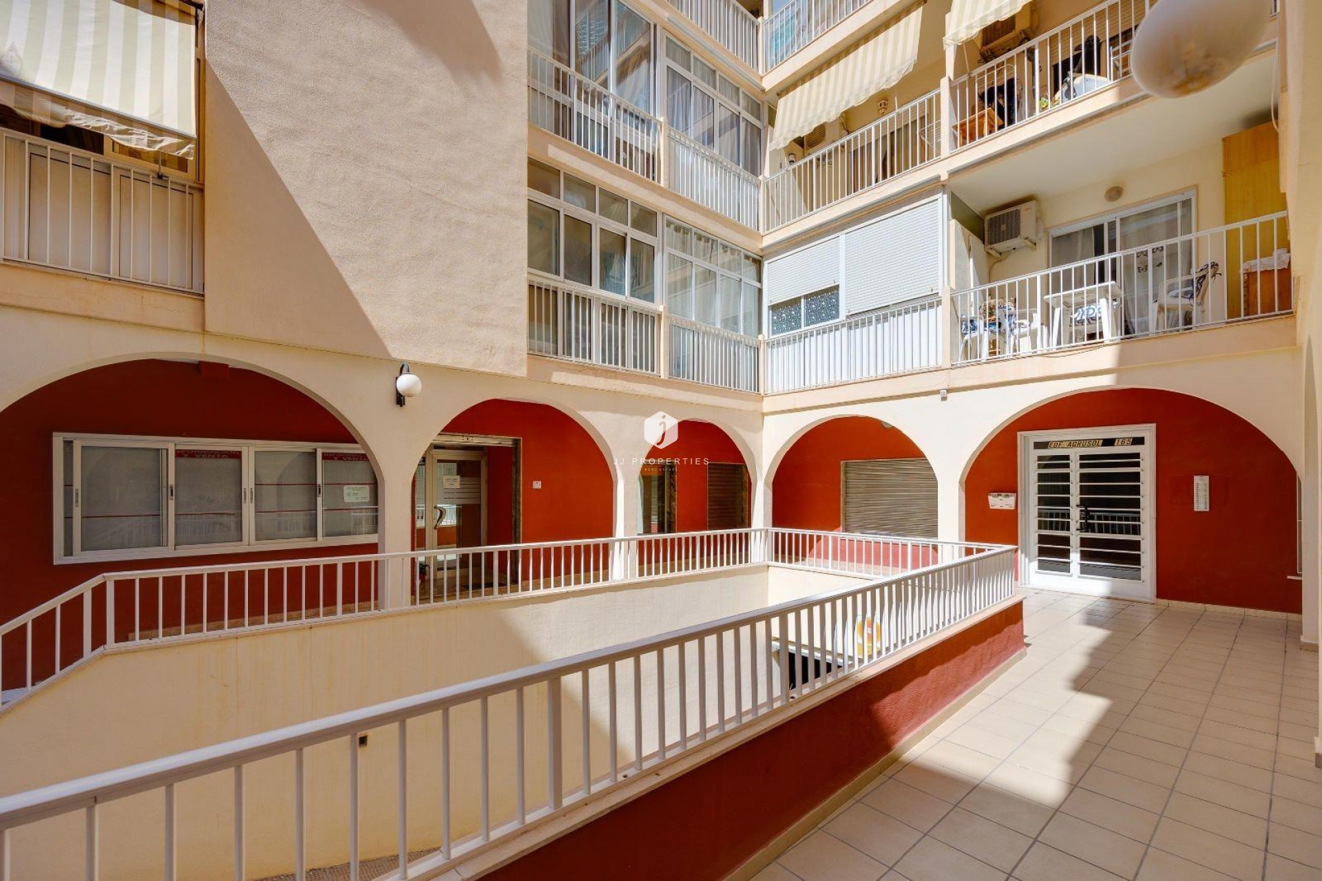 Resale - Apartment / flat -
Torrevieja - Estacion de autobuses