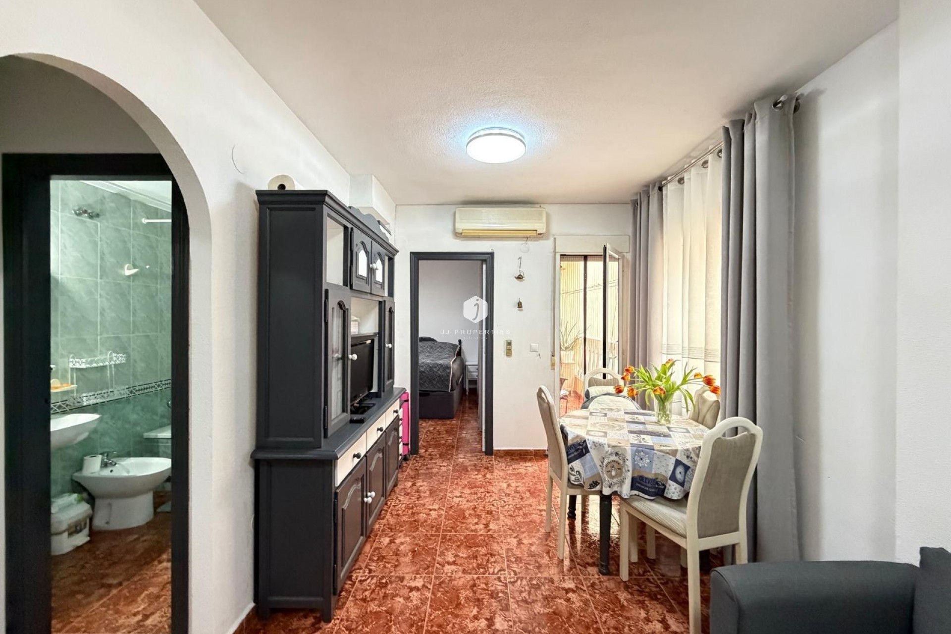 Resale - Apartment / flat -
Torrevieja - Estacion de autobuses