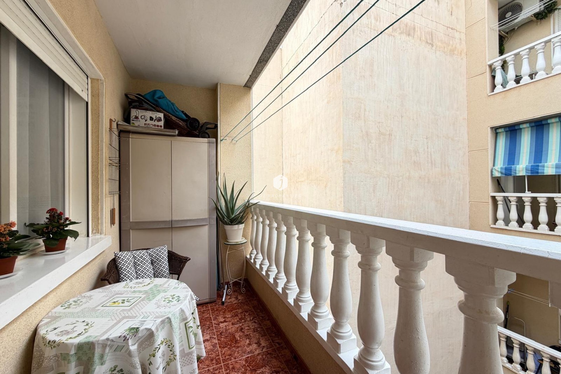 Resale - Apartment / flat -
Torrevieja - Estacion de autobuses