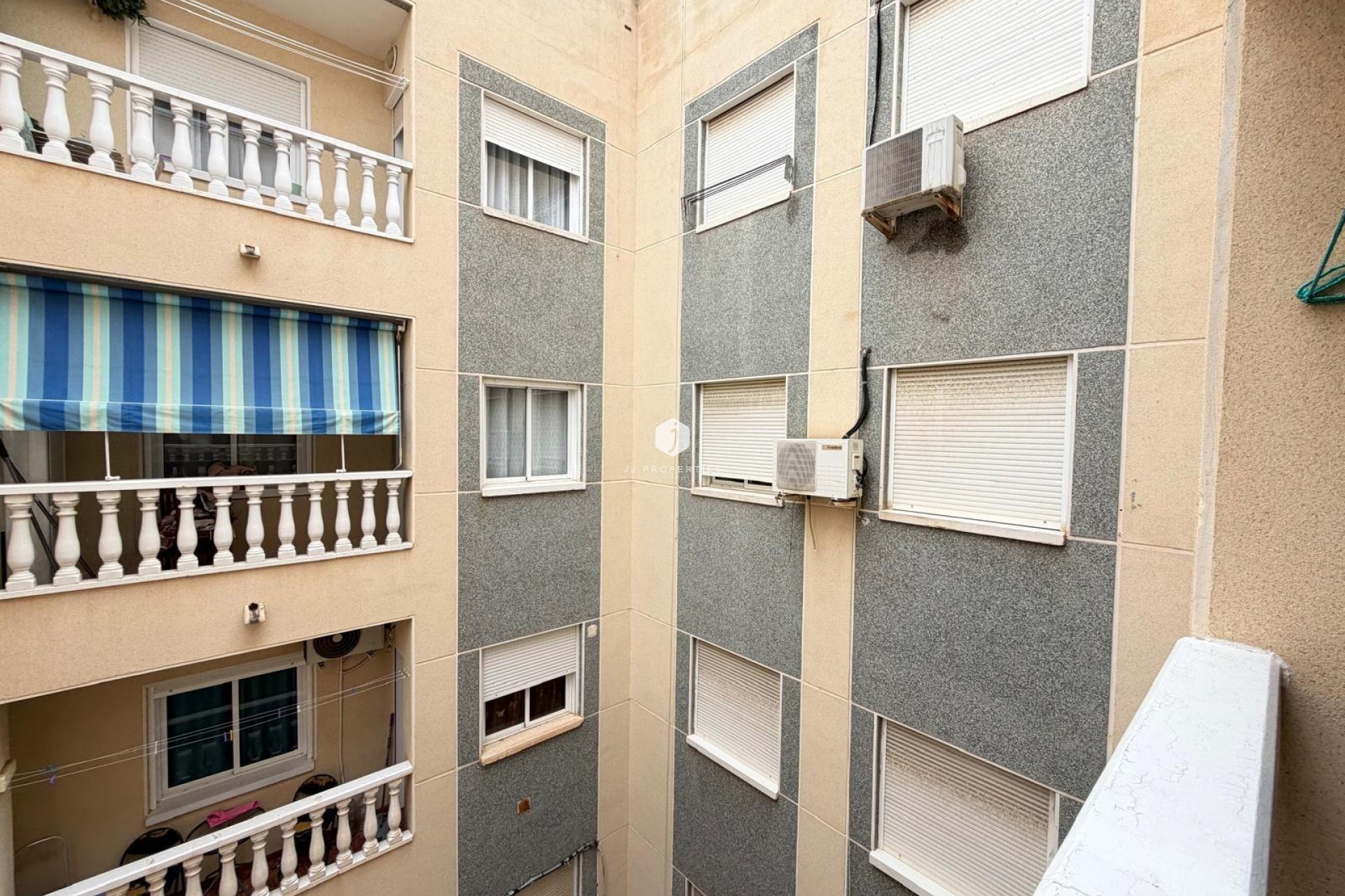 Resale - Apartment / flat -
Torrevieja - Estacion de autobuses