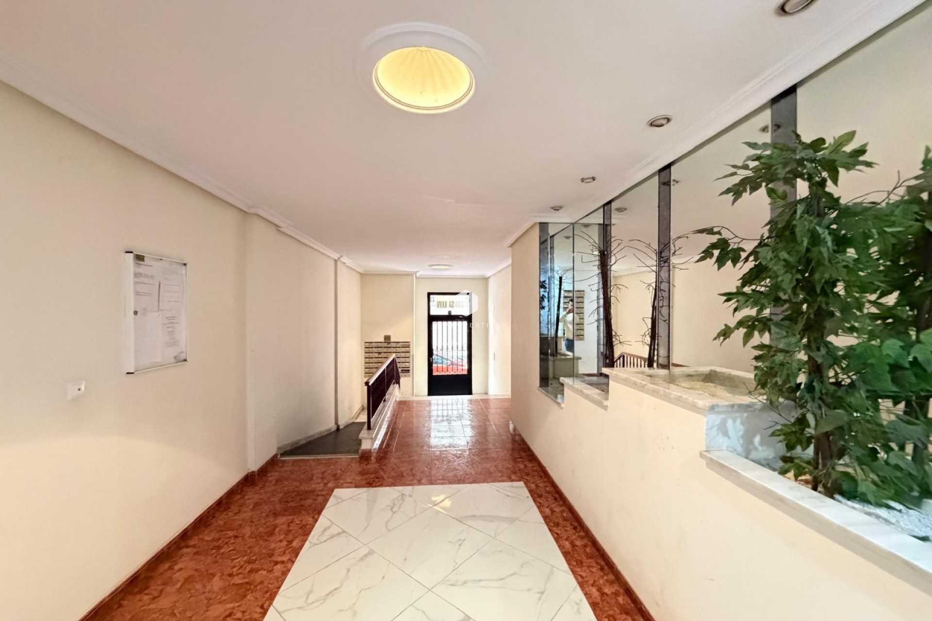 Resale - Apartment / flat -
Torrevieja - Estacion de autobuses