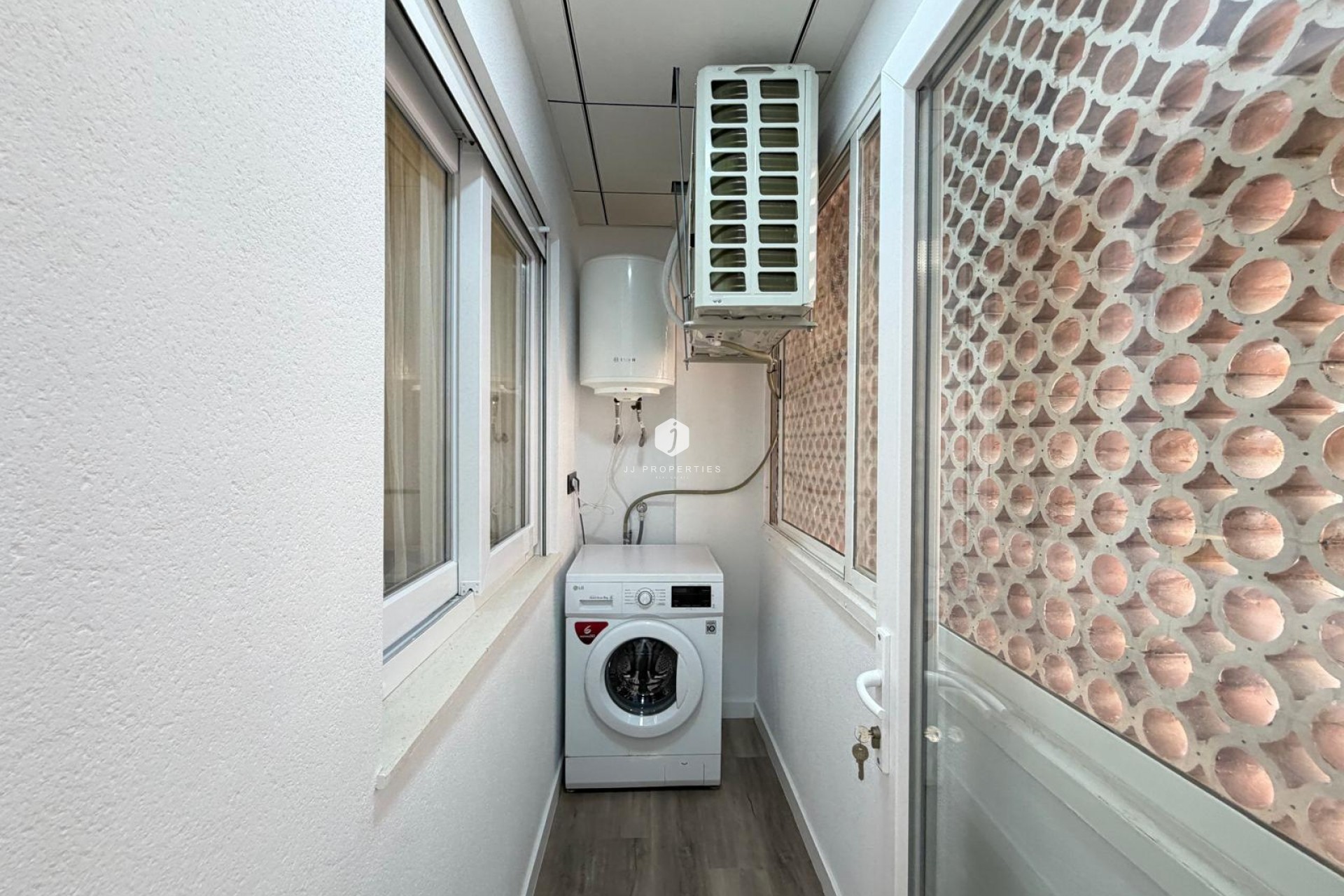 Resale - Apartment / flat -
Torrevieja - Estacion de autobuses