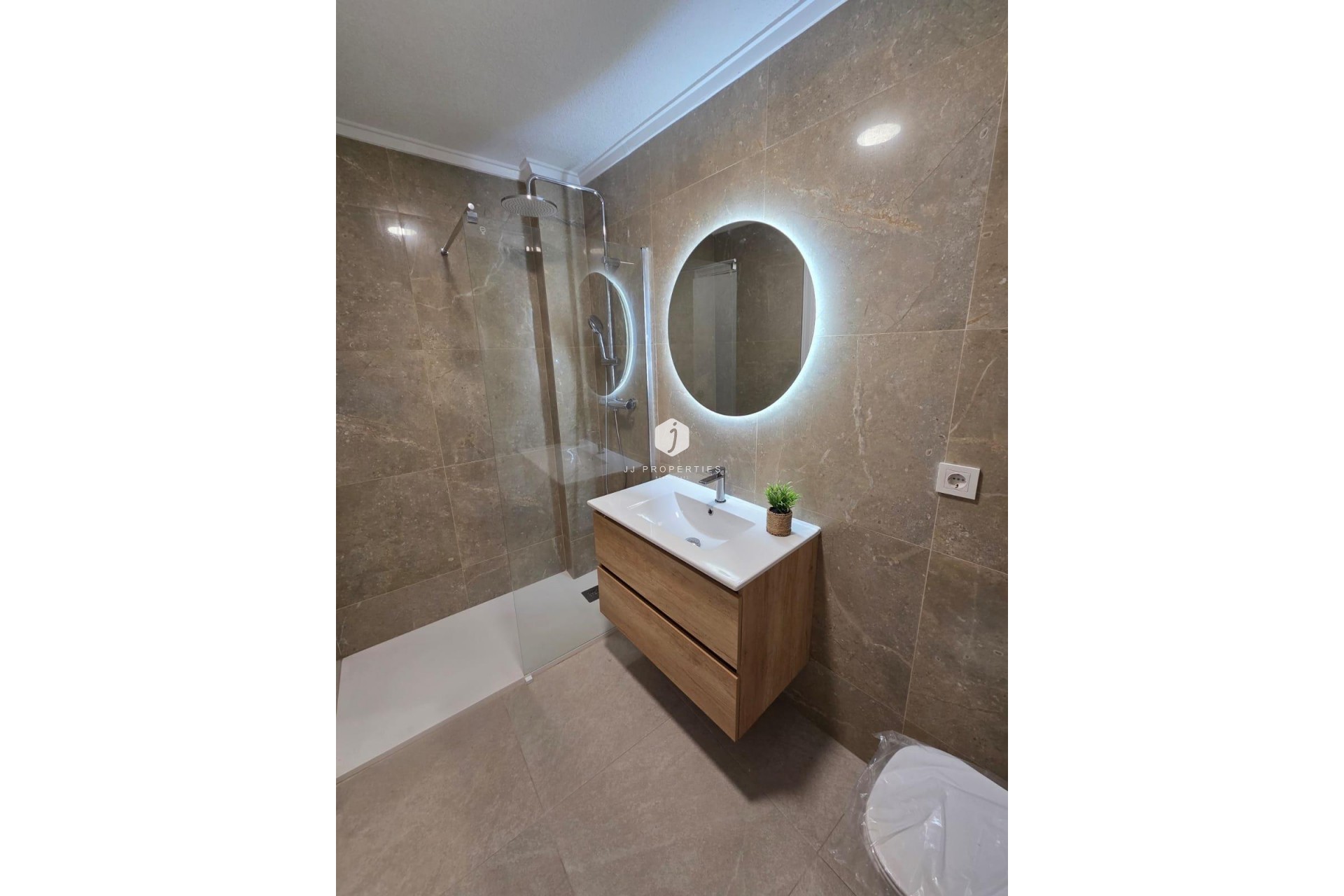 Resale - Apartment / flat -
Torrevieja - Estacion de autobuses