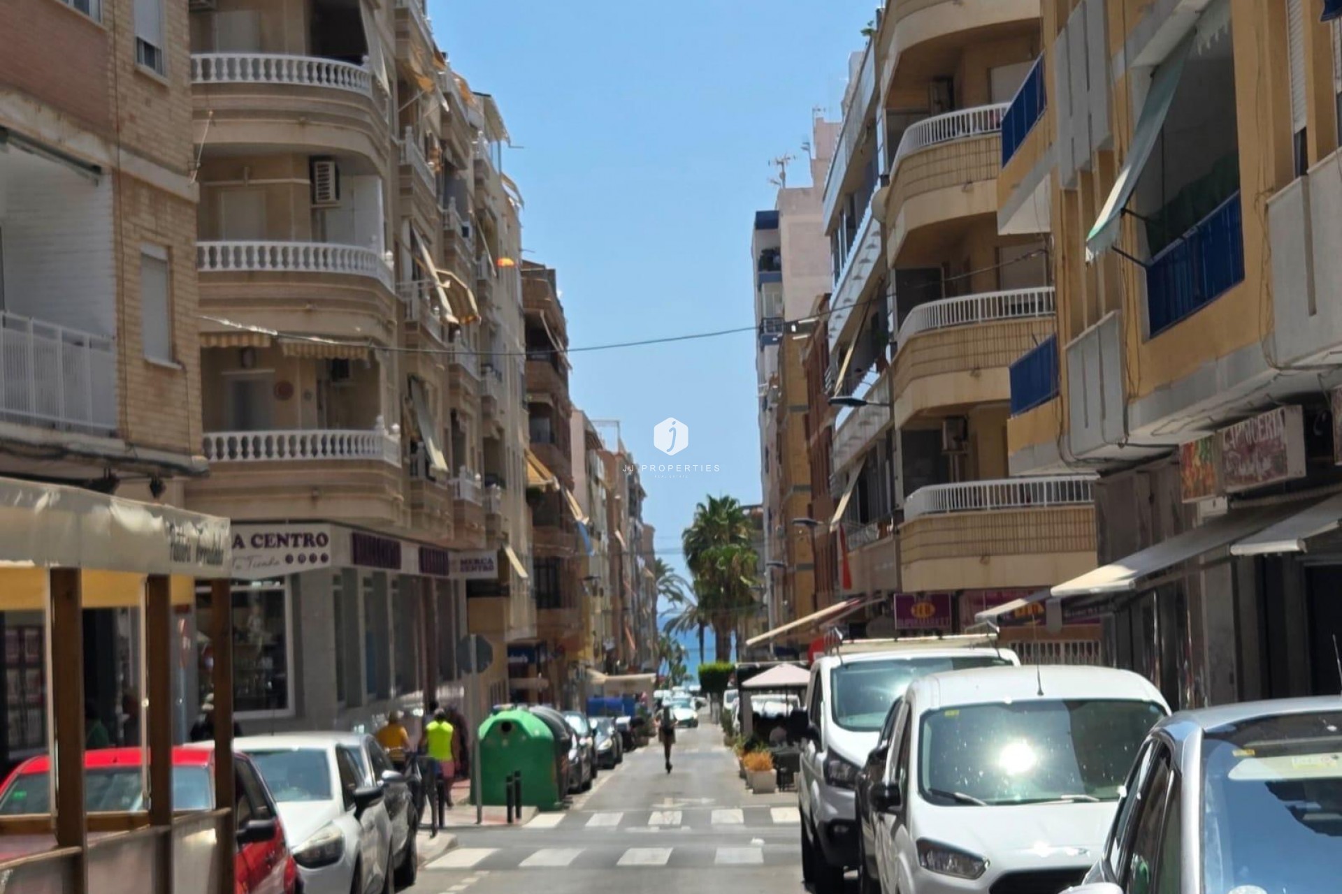 Resale - Apartment / flat -
Torrevieja - Estacion de autobuses