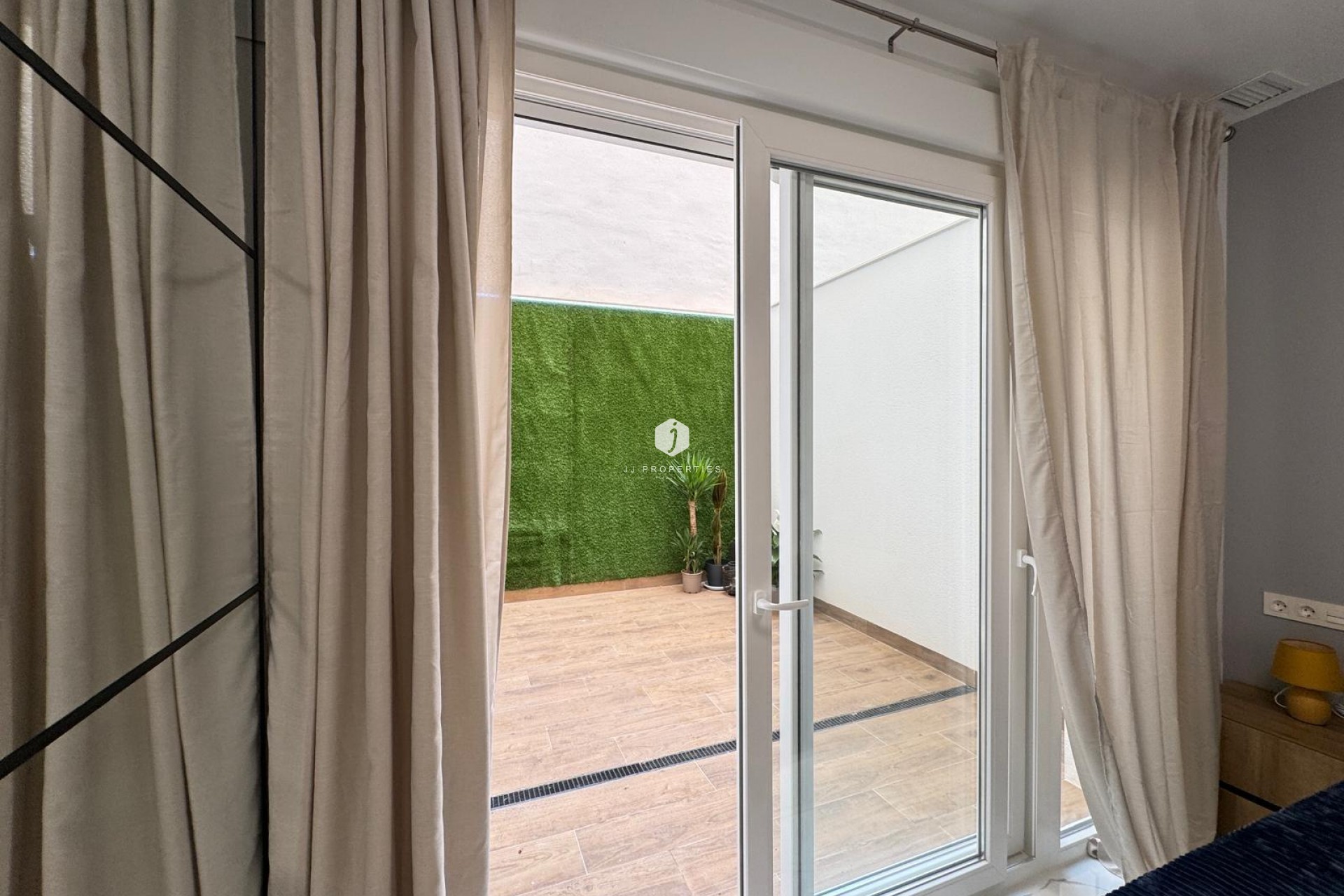 Resale - Apartment / flat -
Torrevieja - Estacion de autobuses