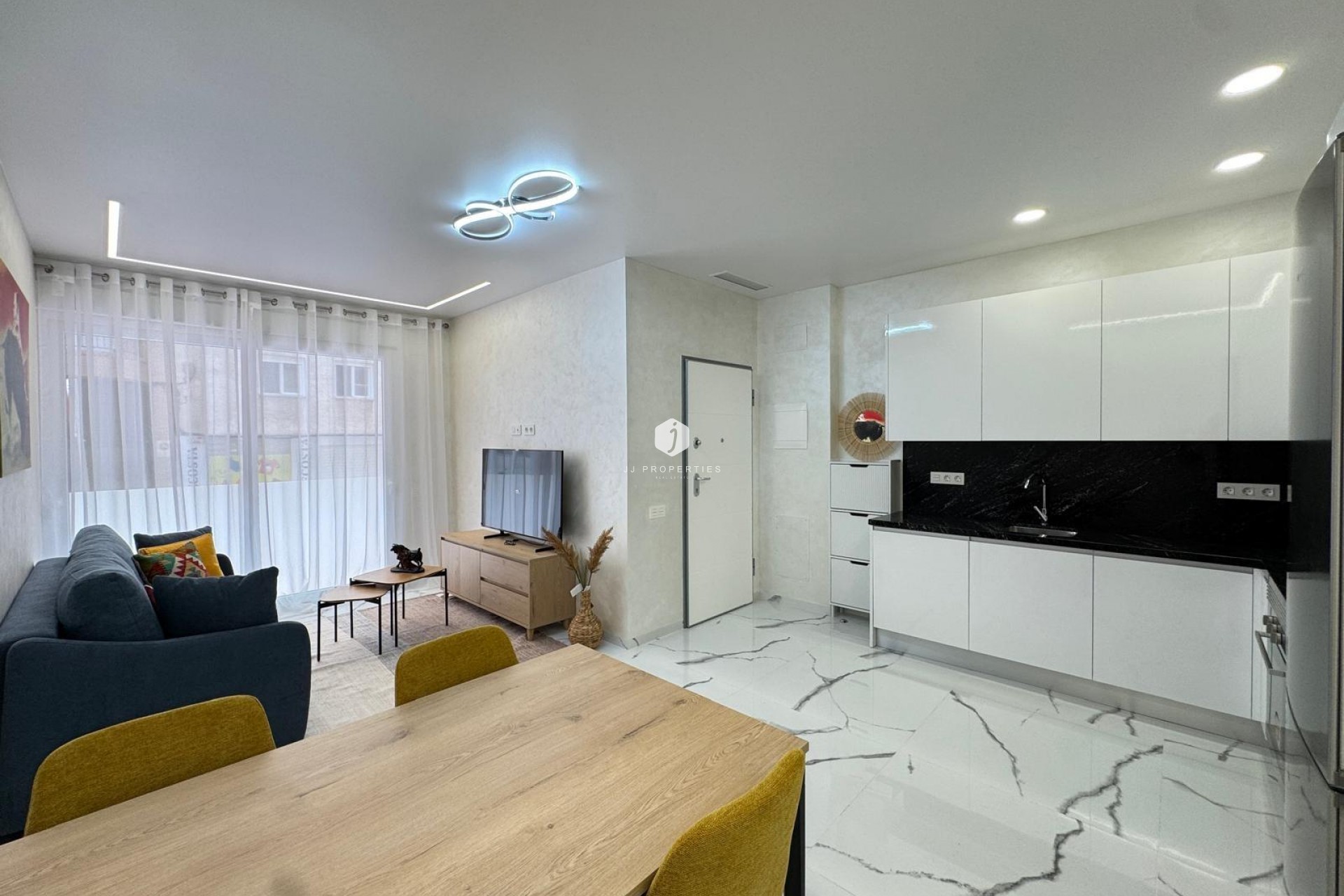 Resale - Apartment / flat -
Torrevieja - Estacion de autobuses
