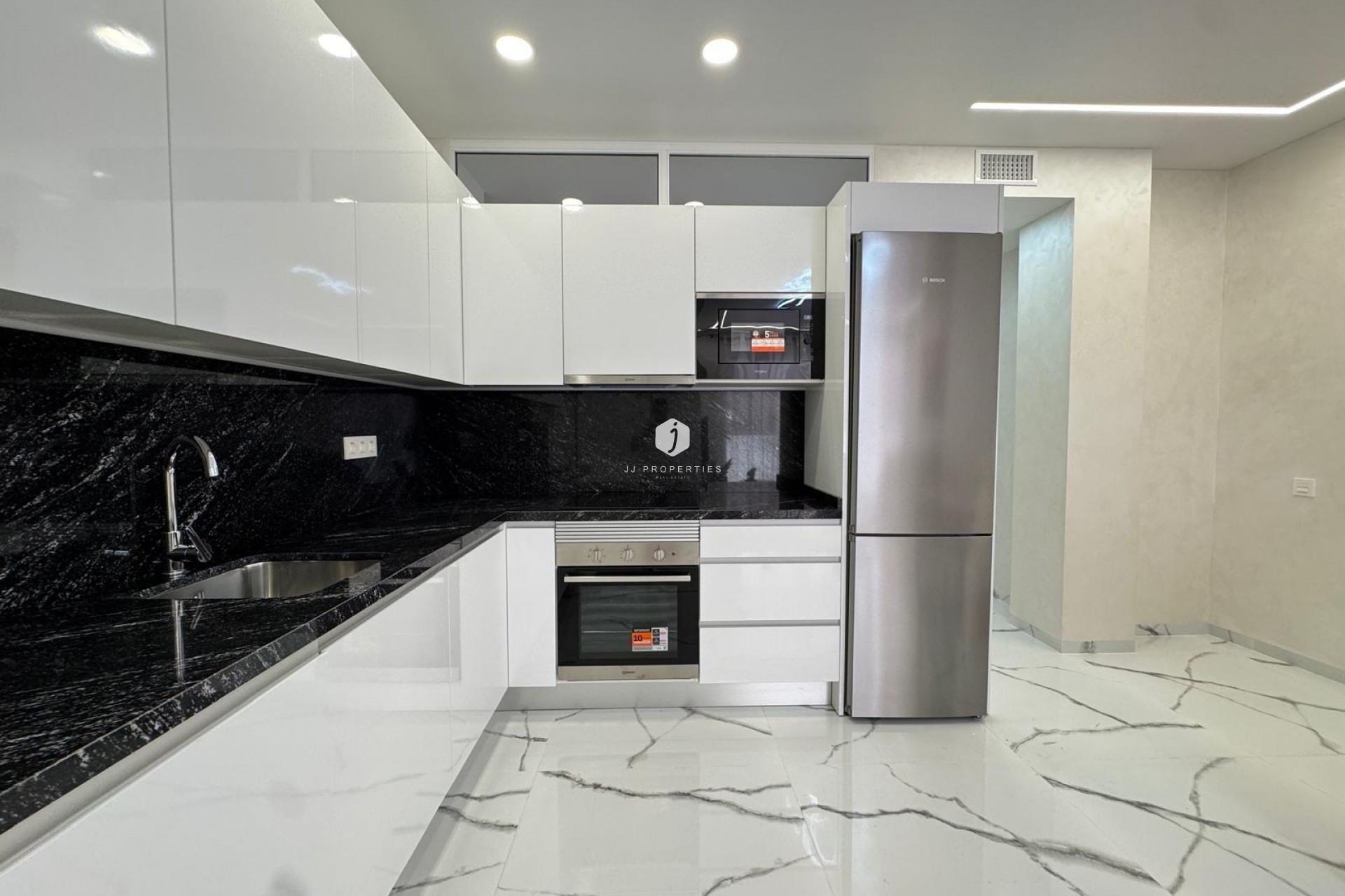 Resale - Apartment / flat -
Torrevieja - Estacion de autobuses