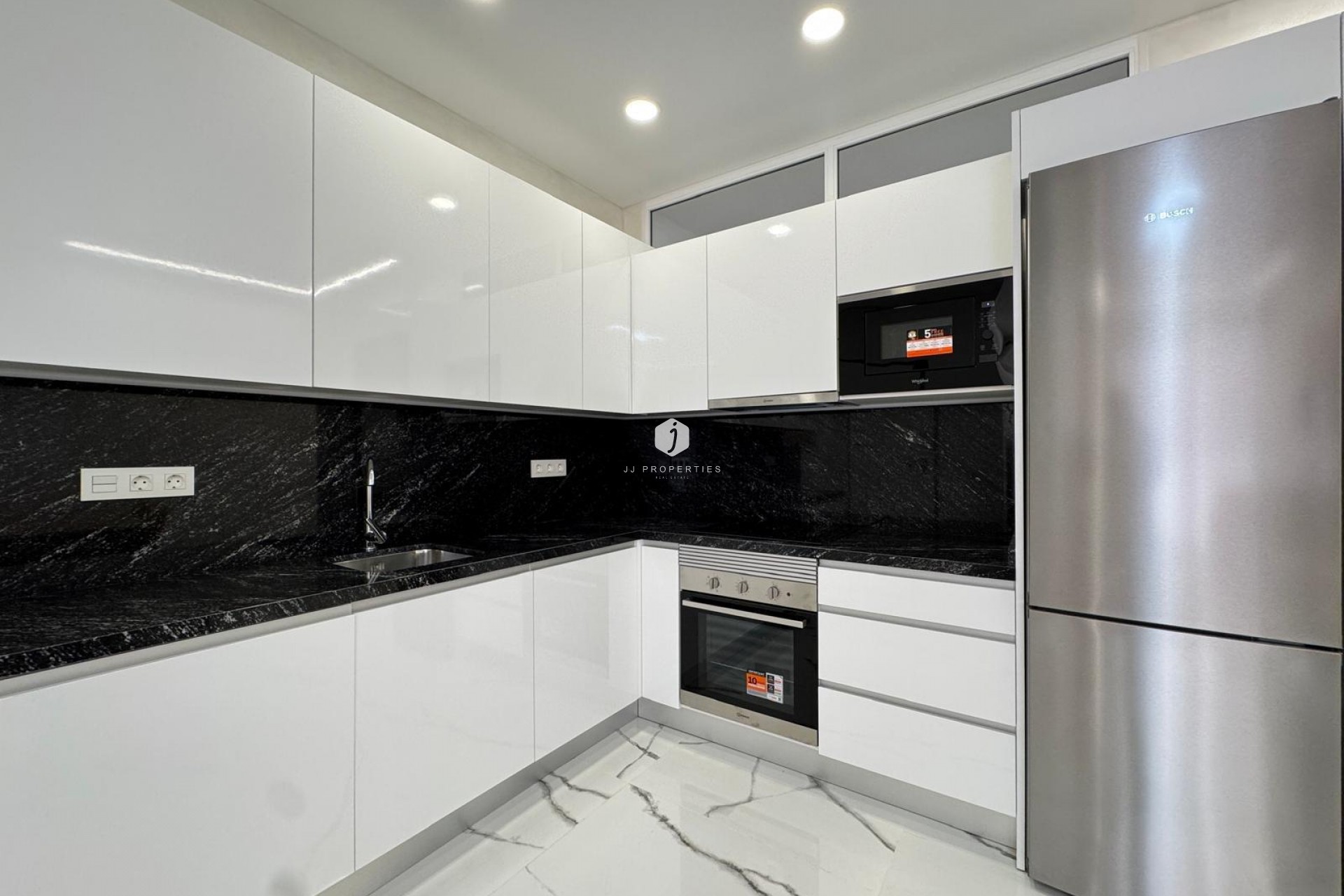 Resale - Apartment / flat -
Torrevieja - Estacion de autobuses