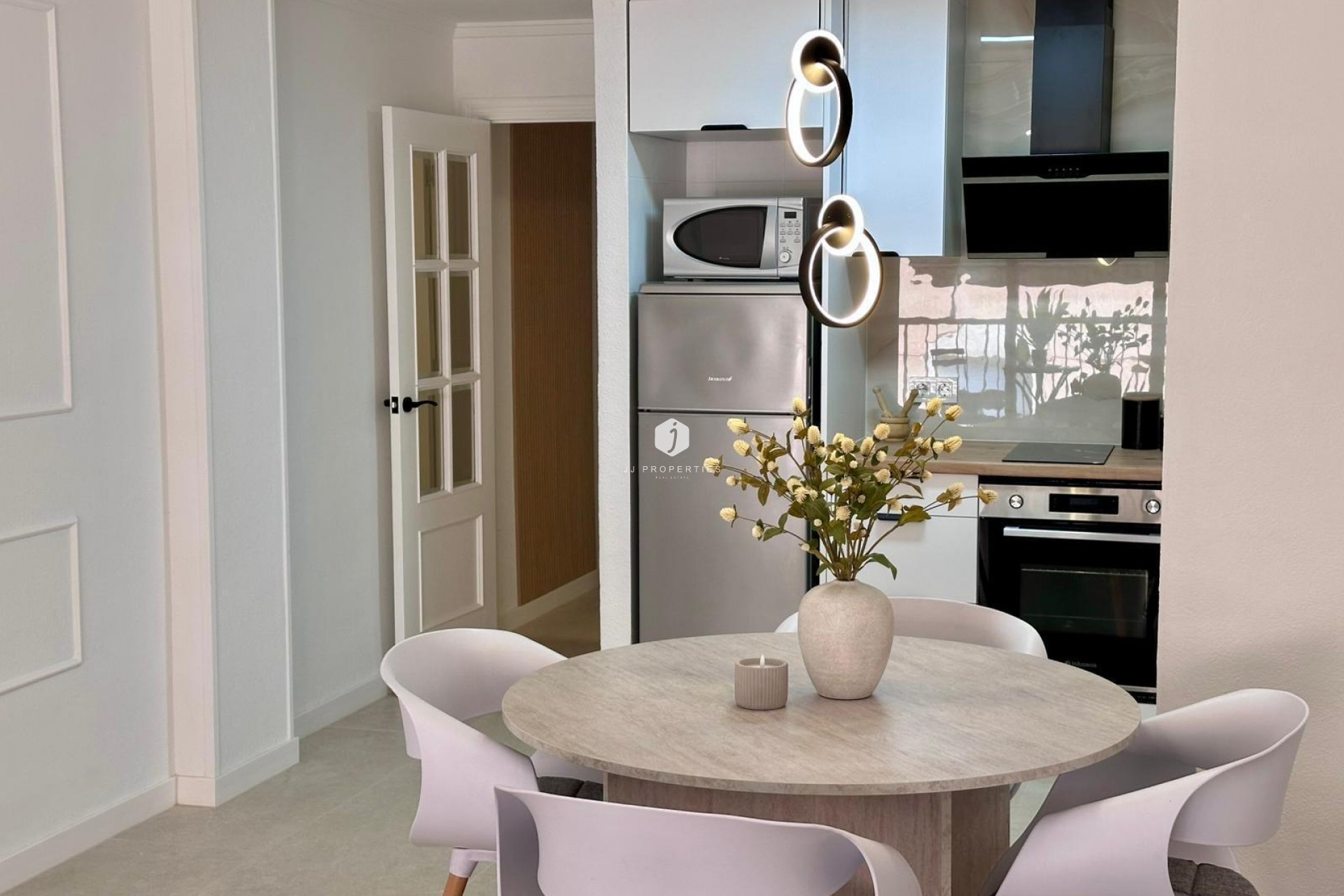 Resale - Apartment / flat -
Torrevieja - Estacion de autobuses