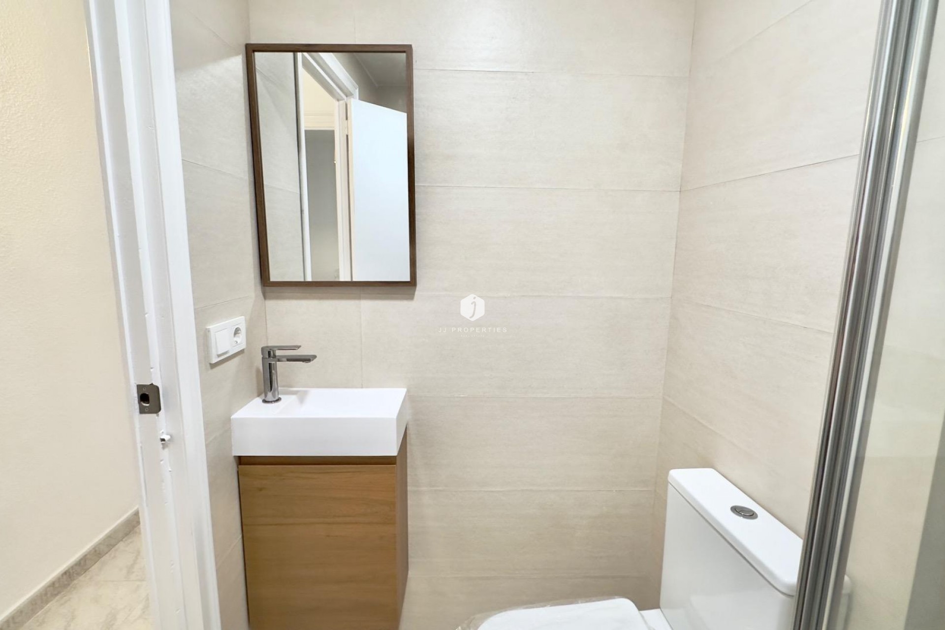 Resale - Apartment / flat -
Torrevieja - Estacion de autobuses