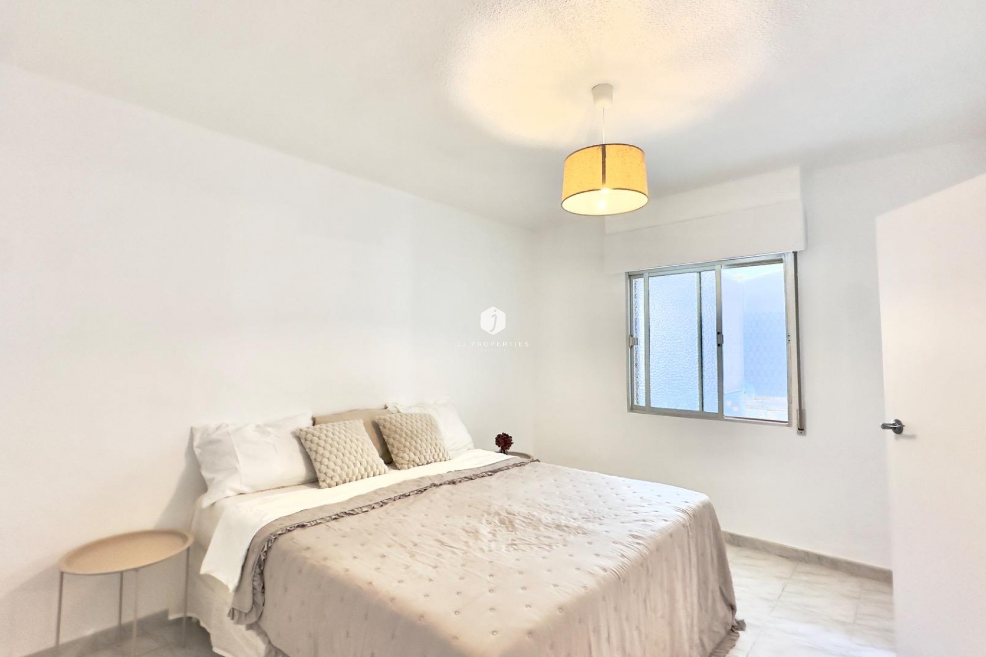 Resale - Apartment / flat -
Torrevieja - Estacion de autobuses