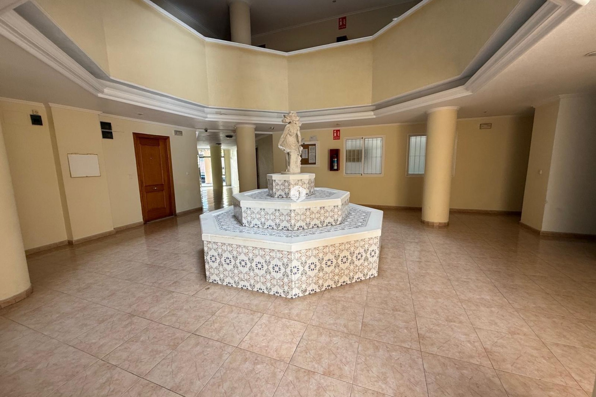 Resale - Apartment / flat -
Torrevieja - Habaneras