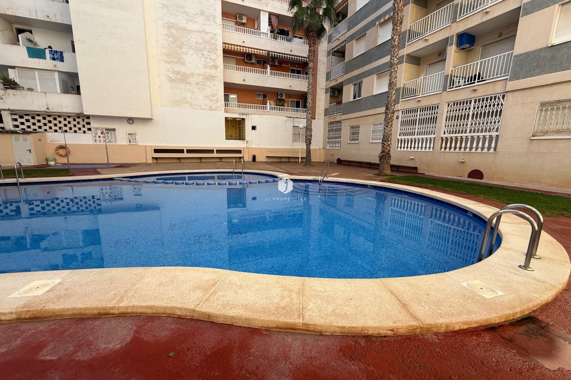 Resale - Apartment / flat -
Torrevieja - Habaneras