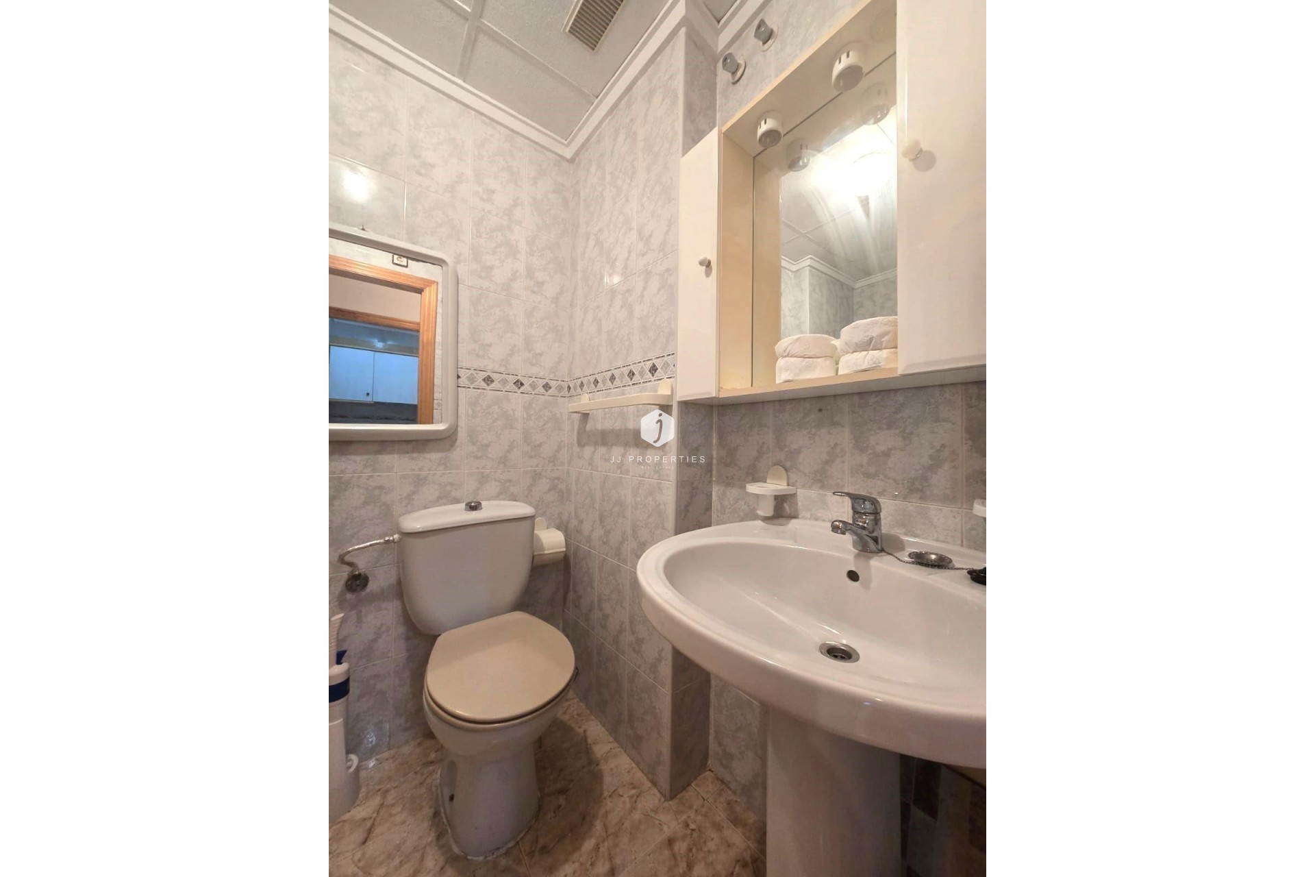Resale - Apartment / flat -
Torrevieja - Habaneras