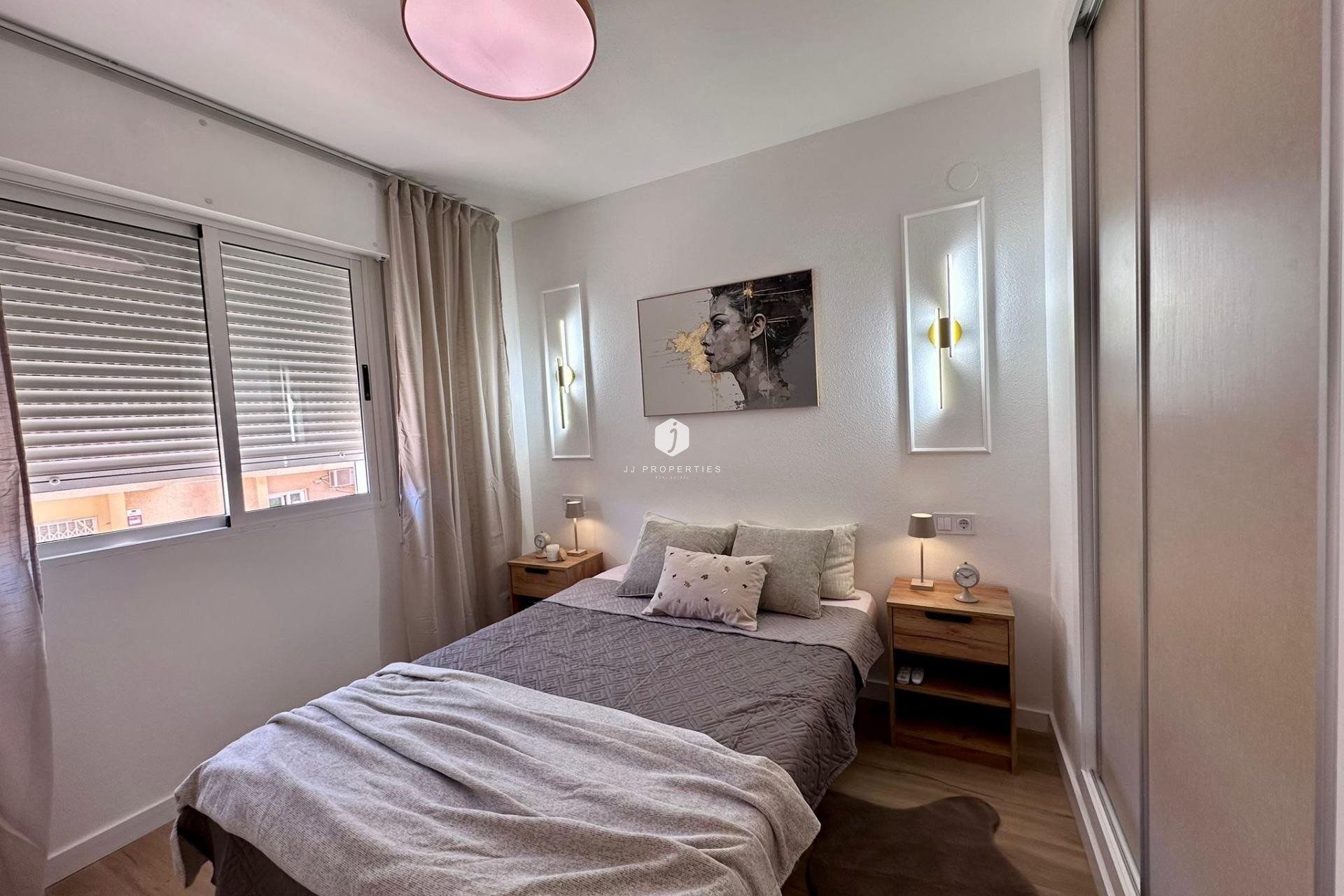 Resale - Apartment / flat -
Torrevieja - Habaneras