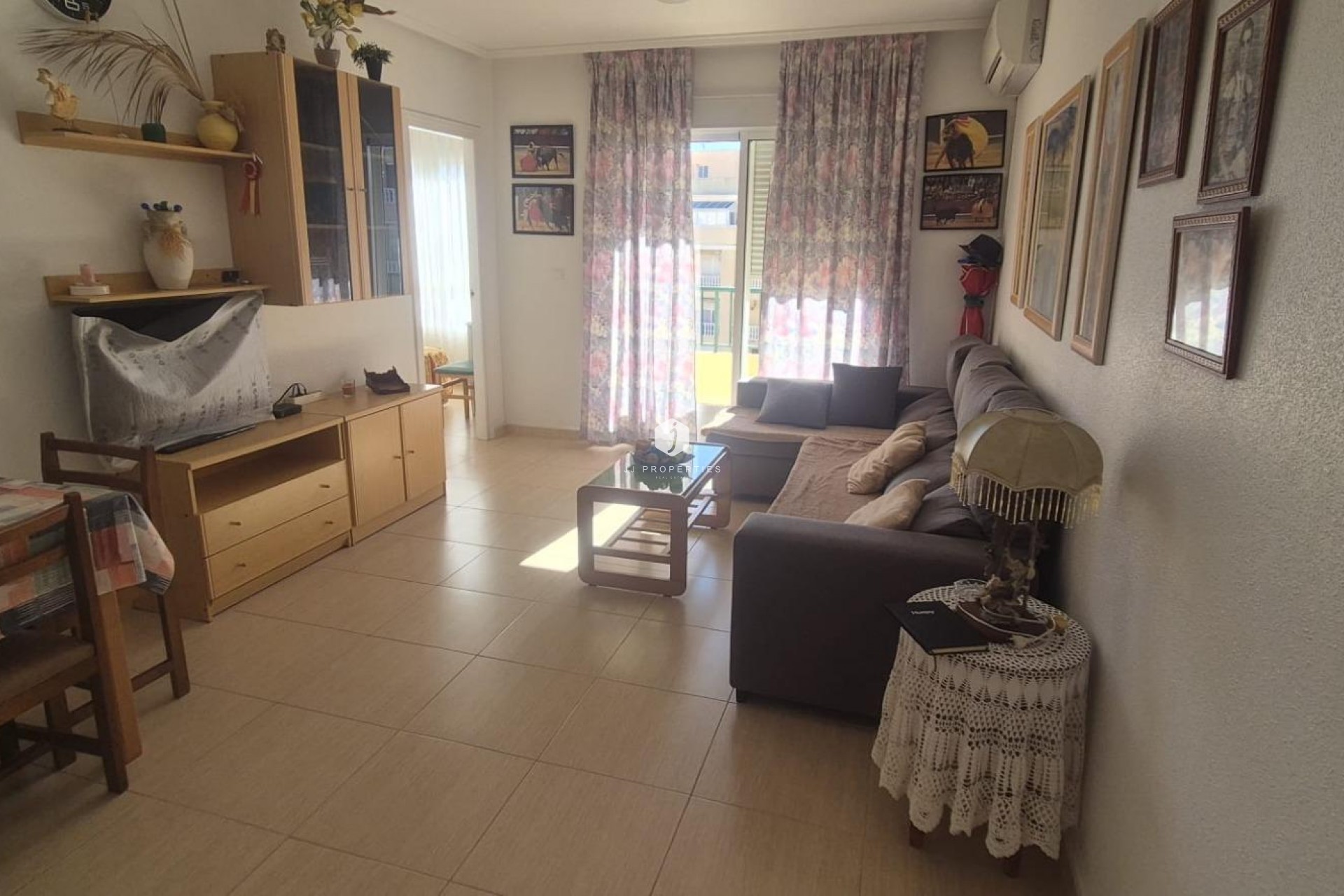 Resale - Apartment / flat -
Torrevieja - La Mata Pueblo