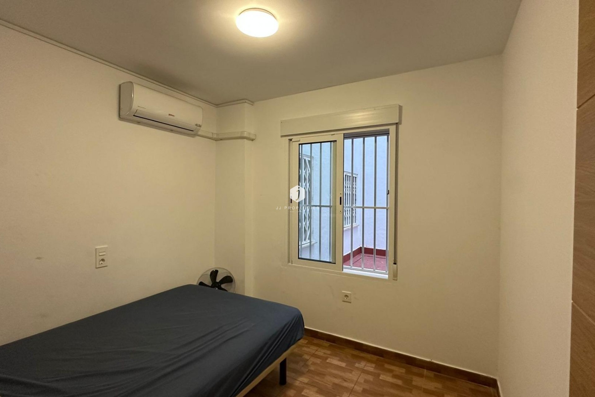 Resale - Apartment / flat -
Torrevieja - La Mata Pueblo