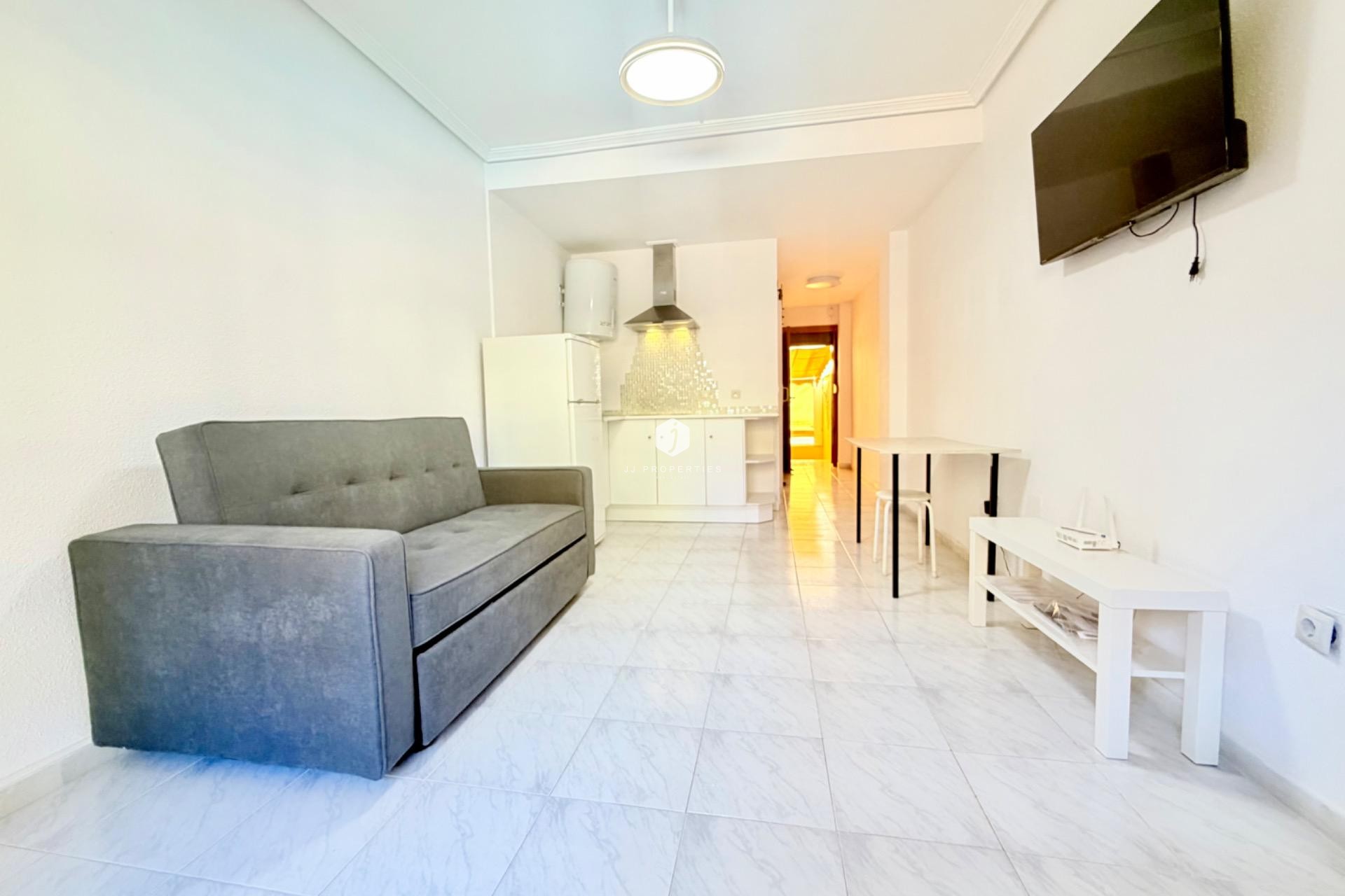 Resale - Apartment / flat -
Torrevieja - La Mata Pueblo