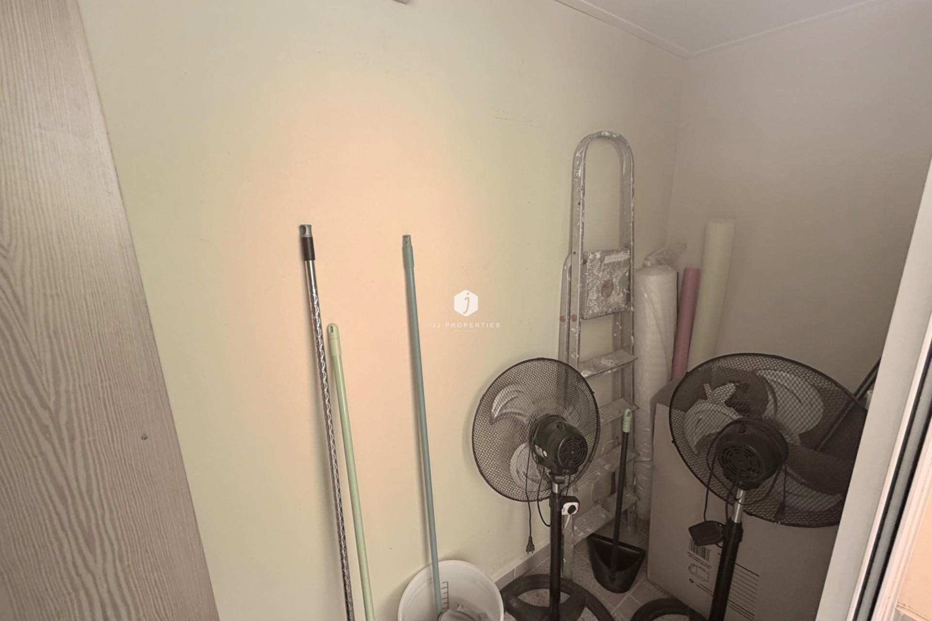 Resale - Apartment / flat -
Torrevieja - La Mata Pueblo