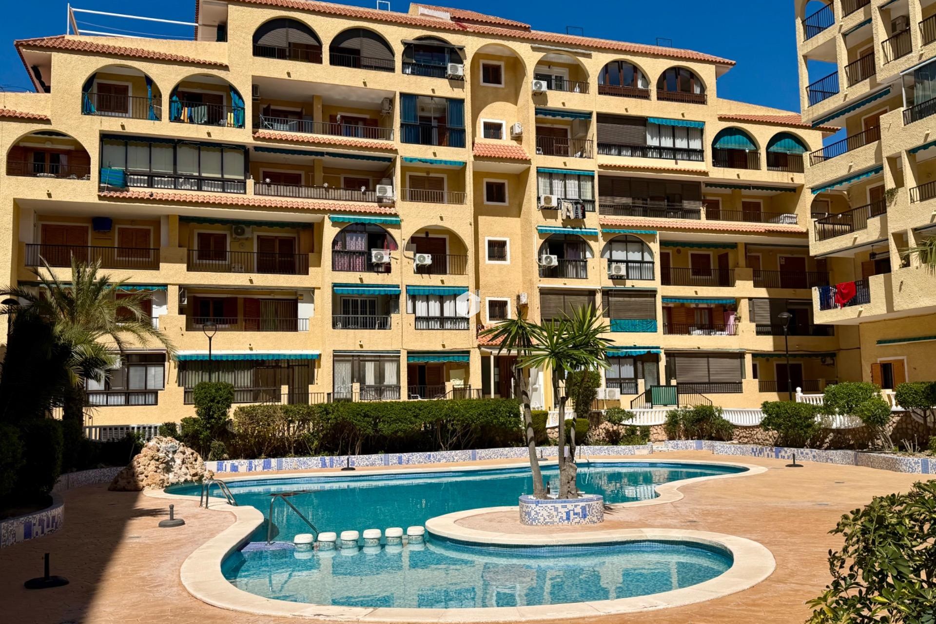 Resale - Apartment / flat -
Torrevieja - La Mata Pueblo