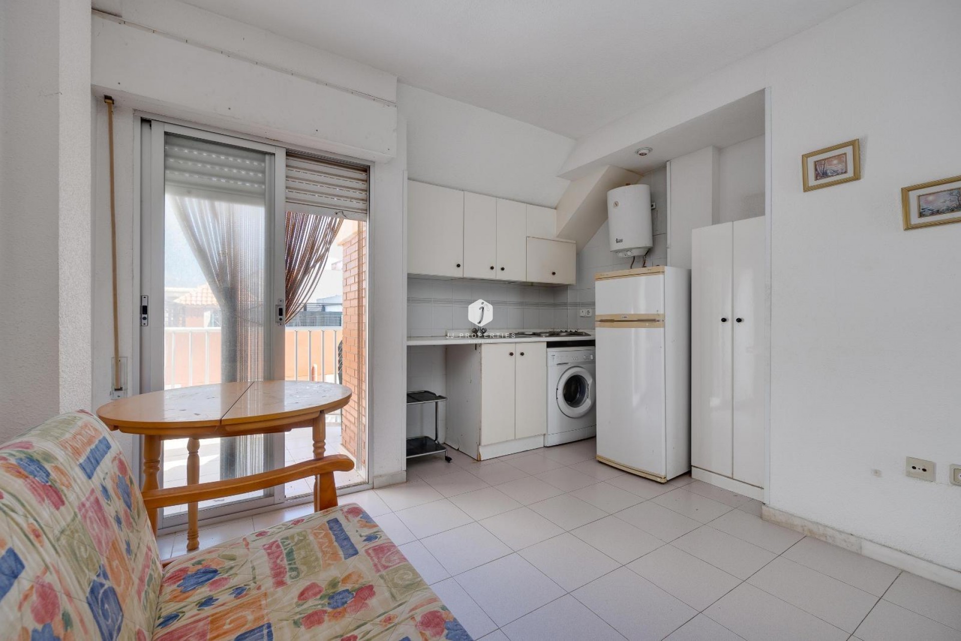 Resale - Apartment / flat -
Torrevieja - La Mata Pueblo