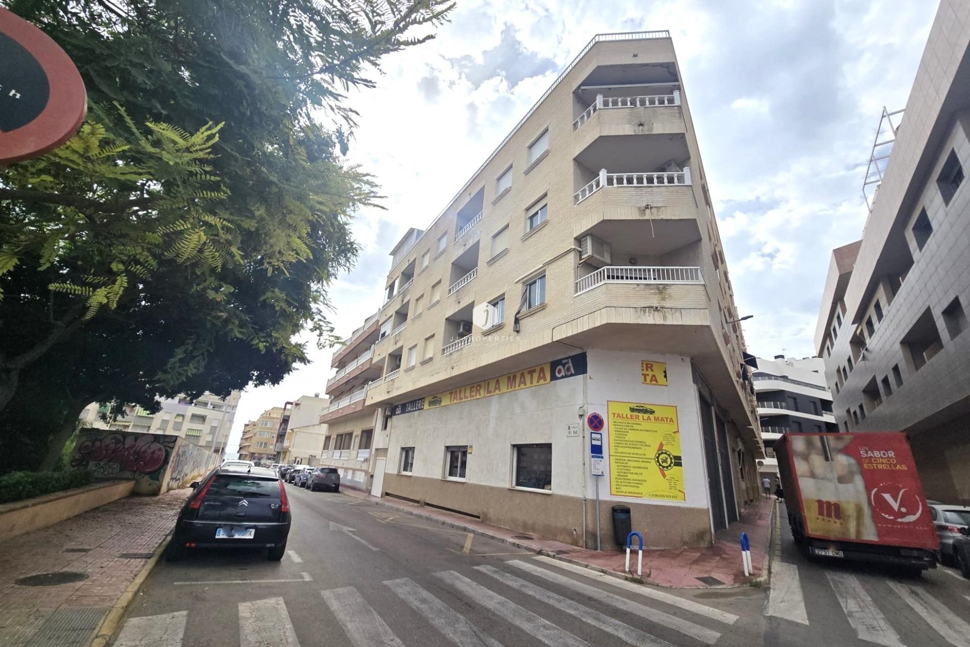 Resale - Apartment / flat -
Torrevieja - La Mata Pueblo