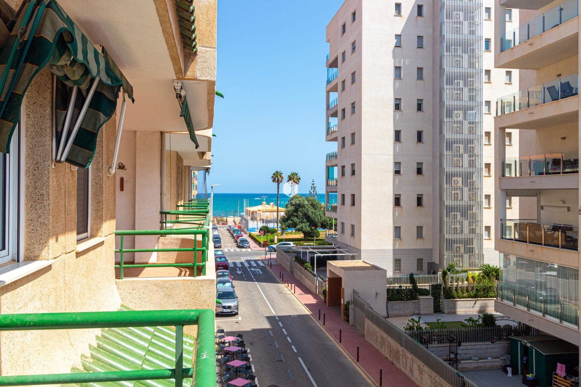 Resale - Apartment / flat -
Torrevieja - La Mata Pueblo