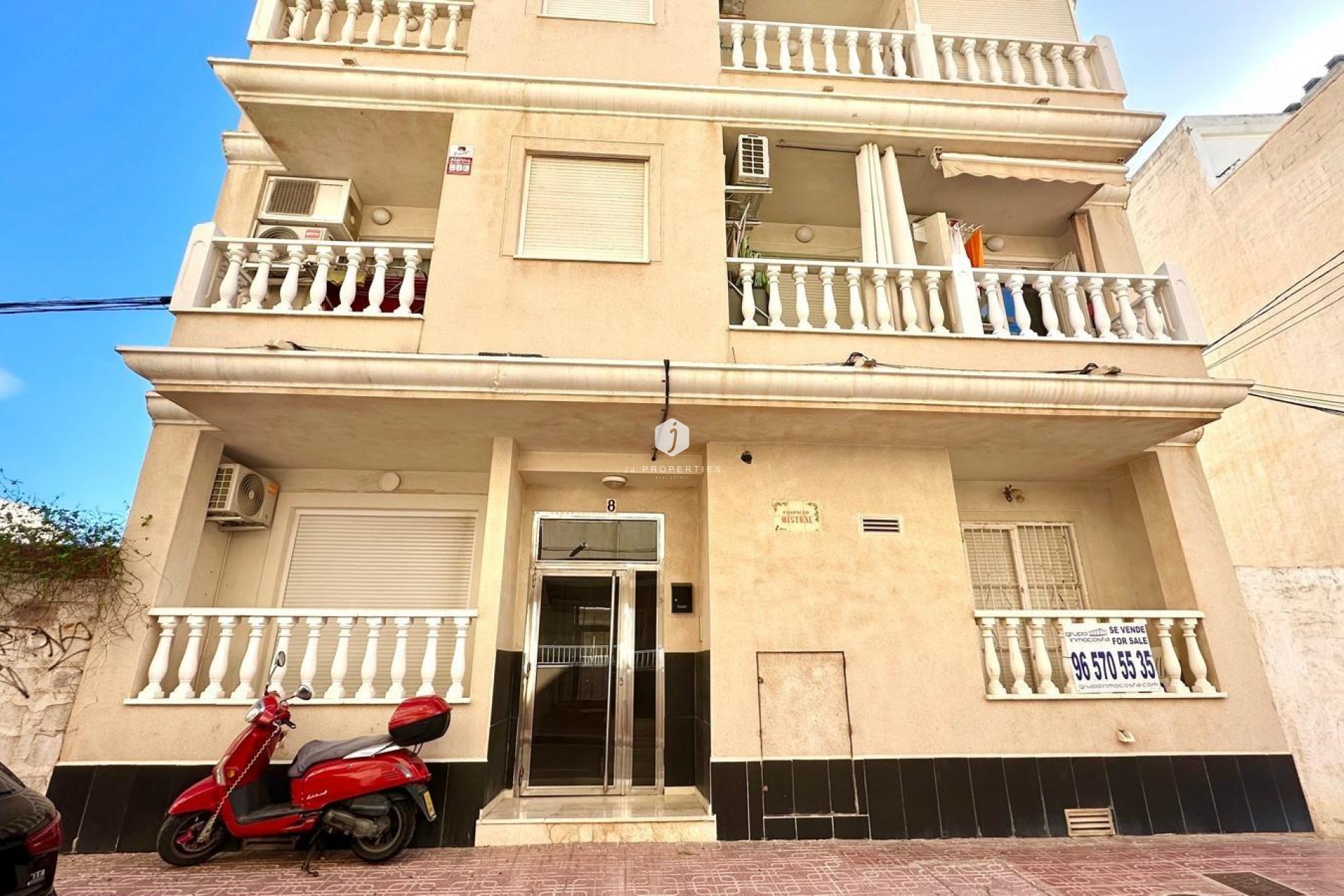 Resale - Apartment / flat -
Torrevieja - La Mata Pueblo