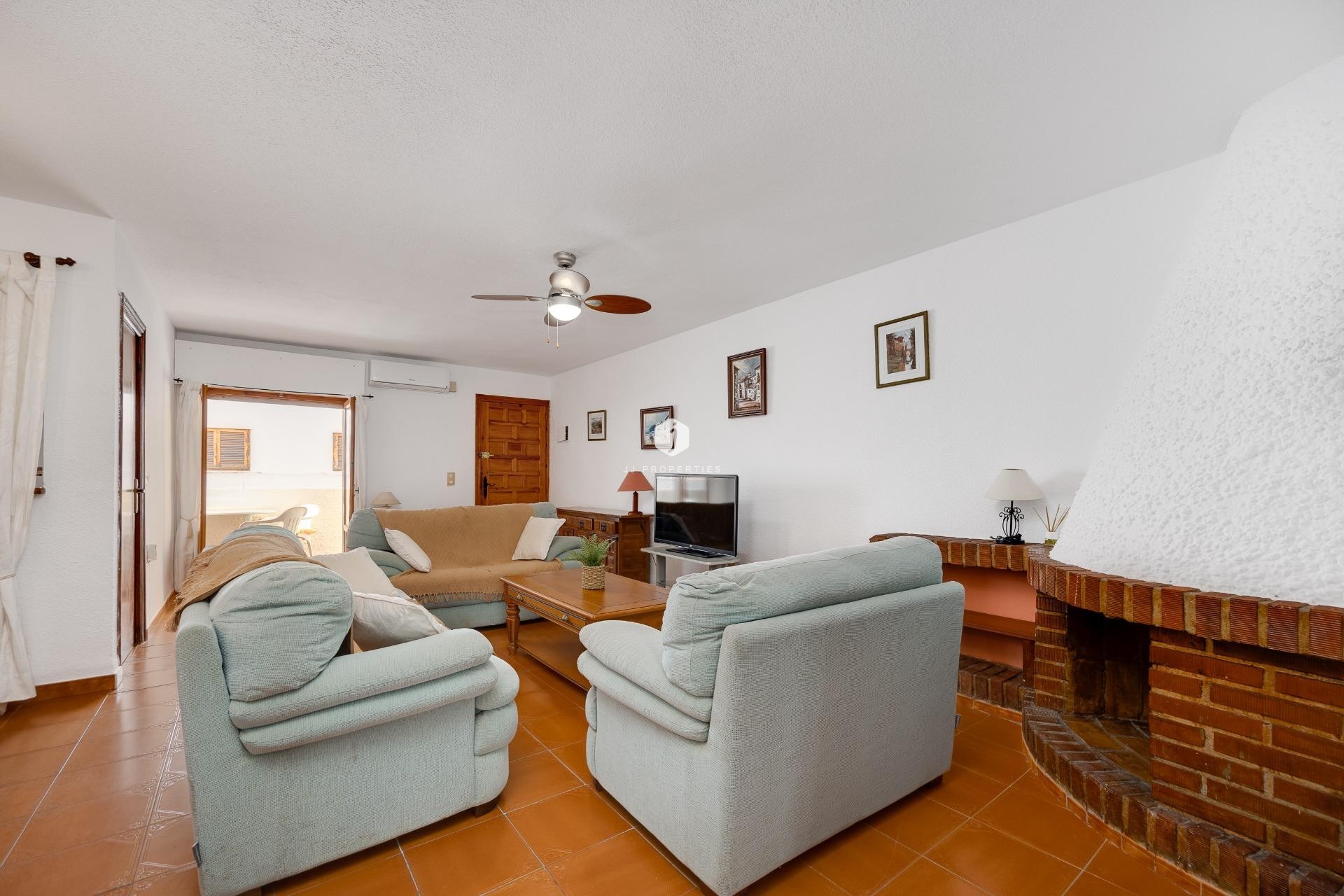 Resale - Apartment / flat -
Torrevieja - La Mata