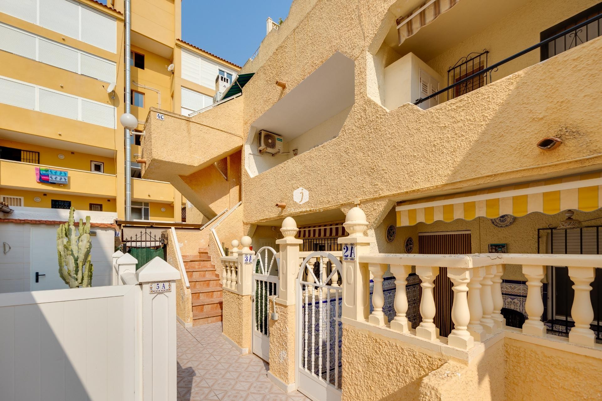 Resale - Apartment / flat -
Torrevieja - La Mata