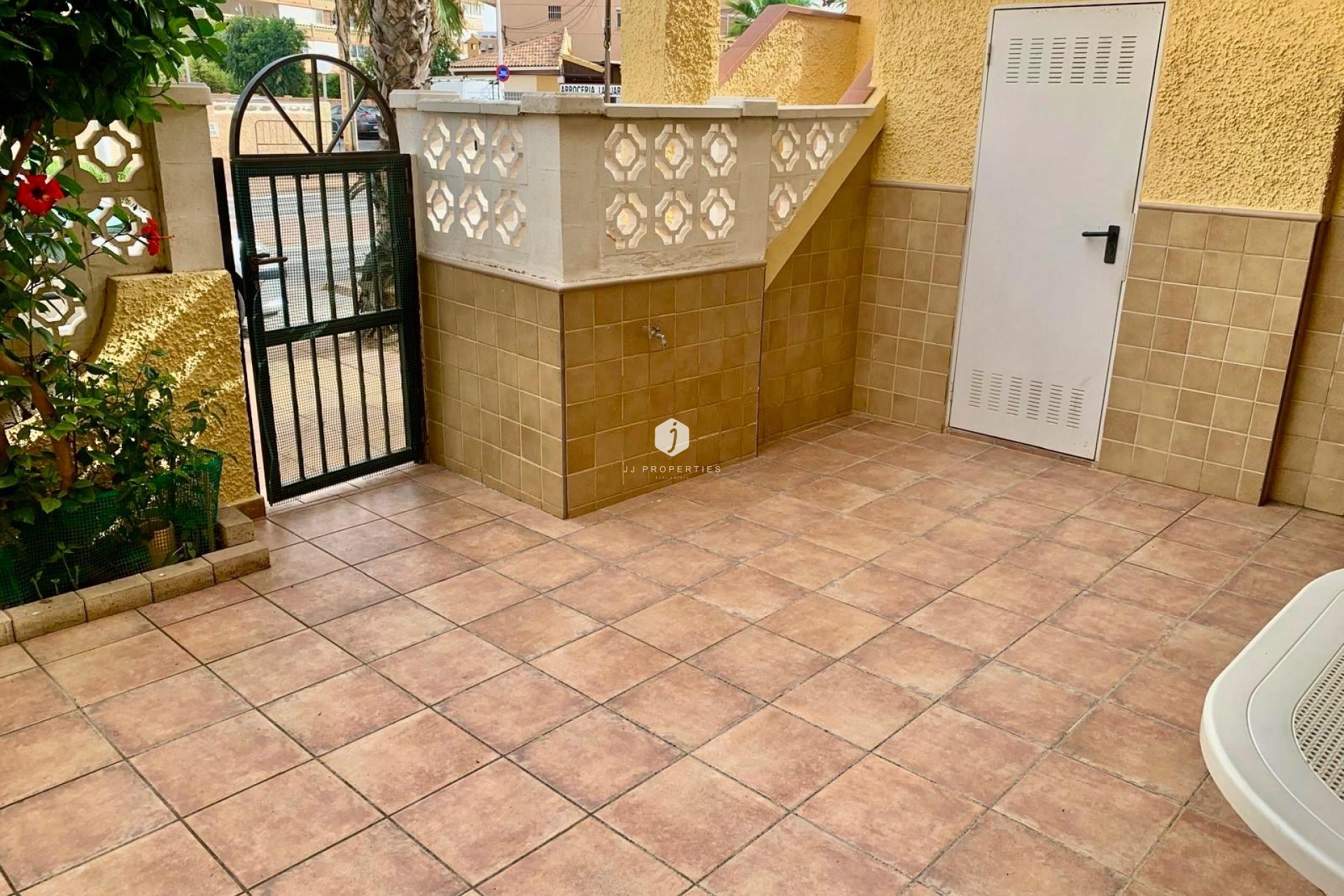 Resale - Apartment / flat -
Torrevieja - La Mata